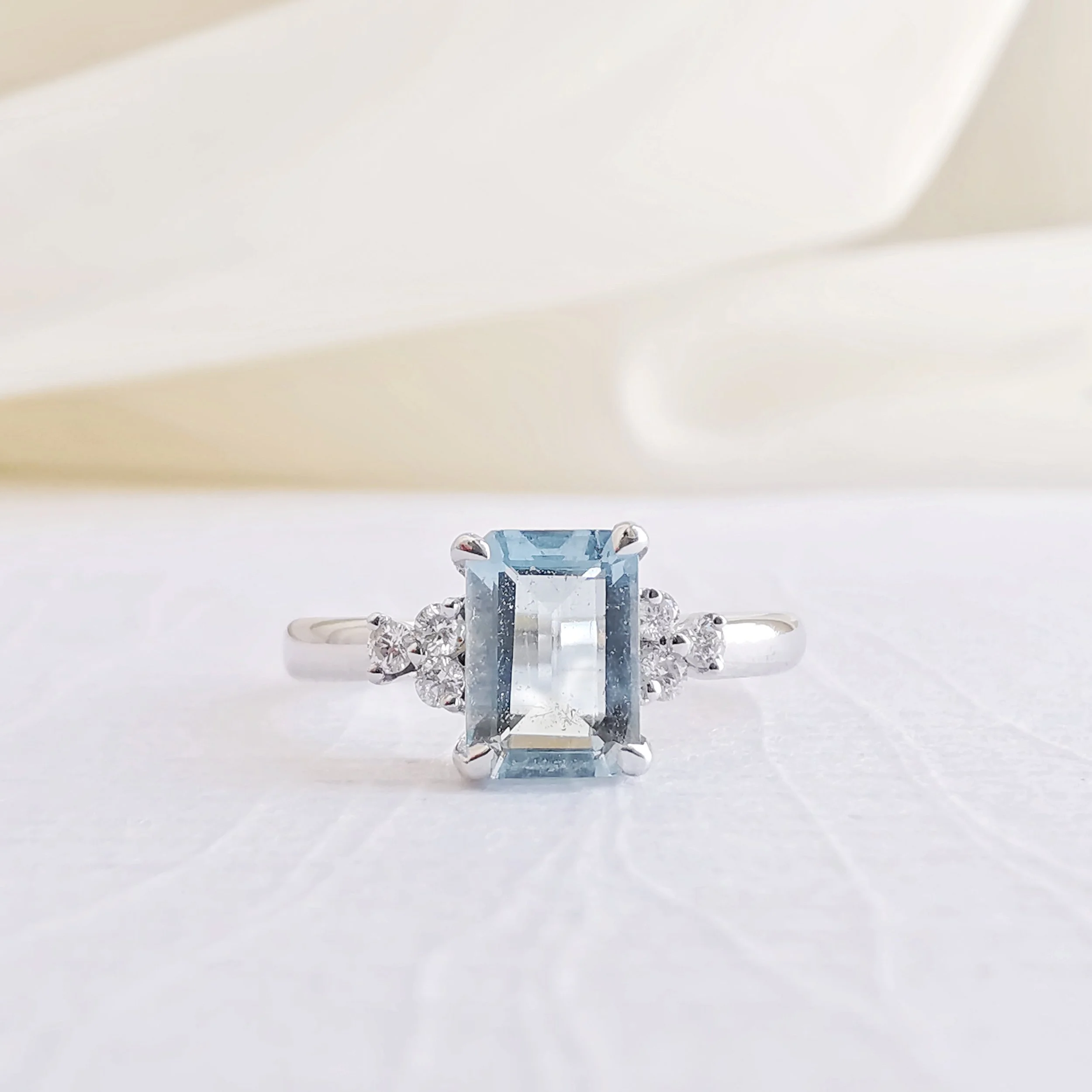 18K Bouquet Aquamarine and Diamond Ring