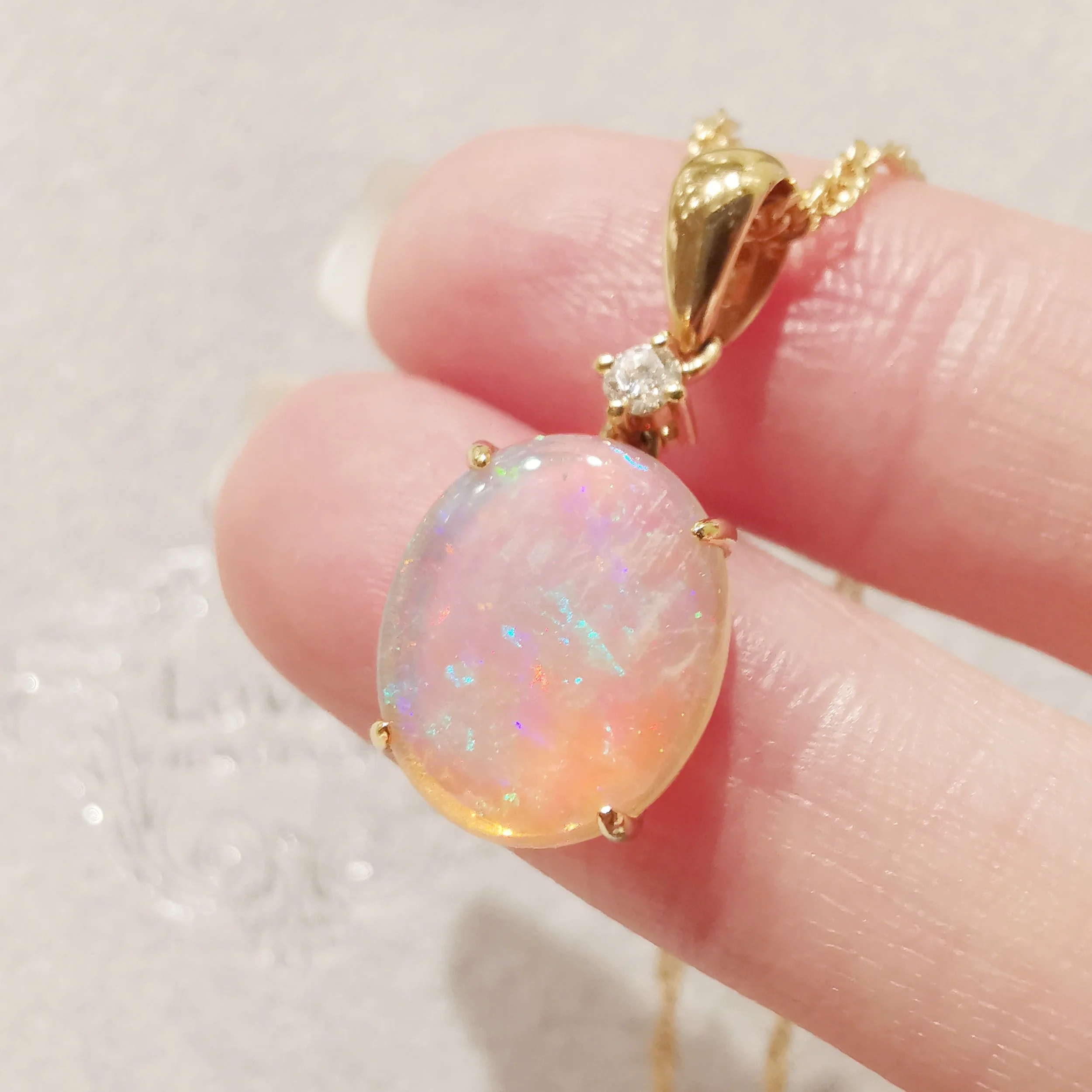 18K Crushed Jelly Opal Pendant