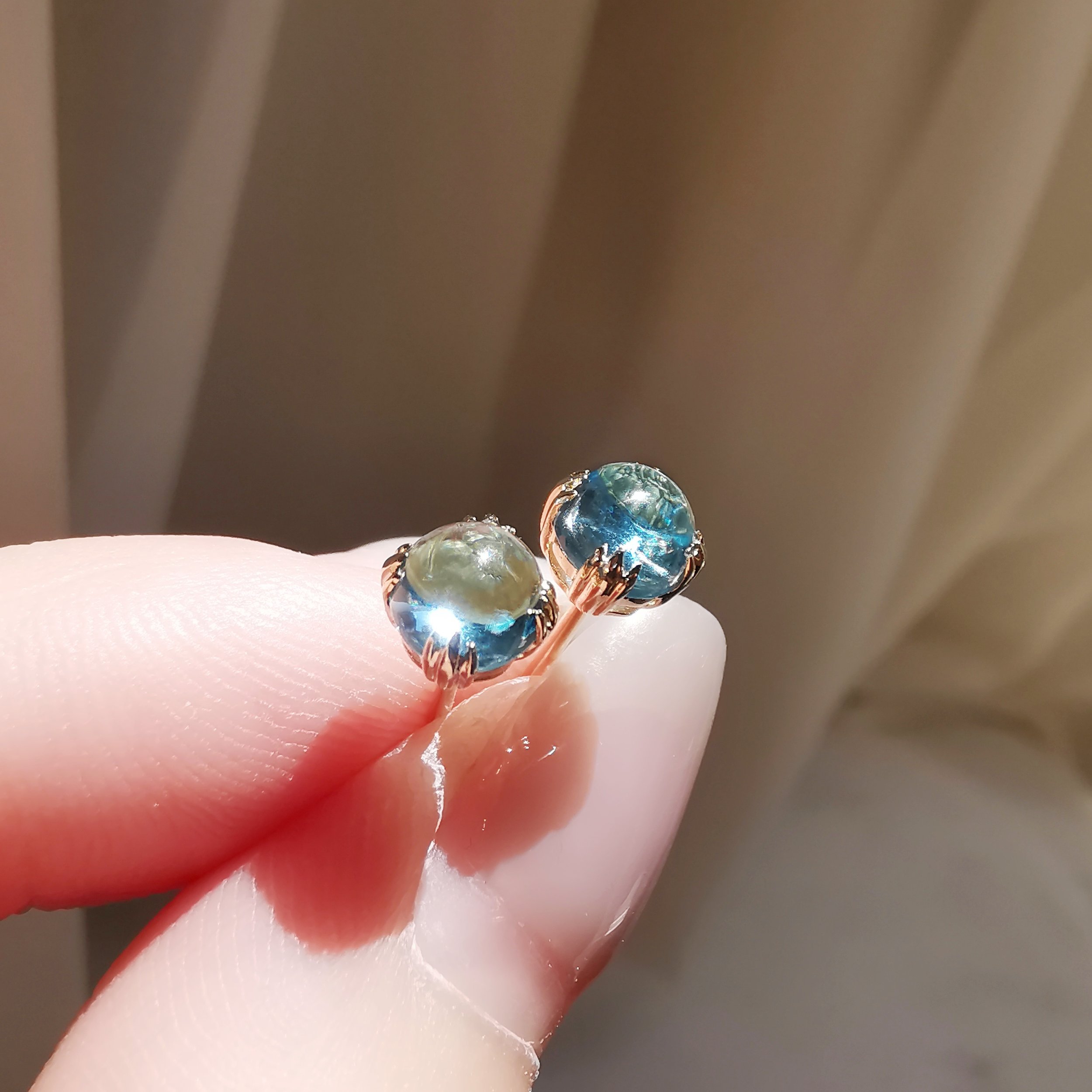 TopazEarrings_1_4.jpeg