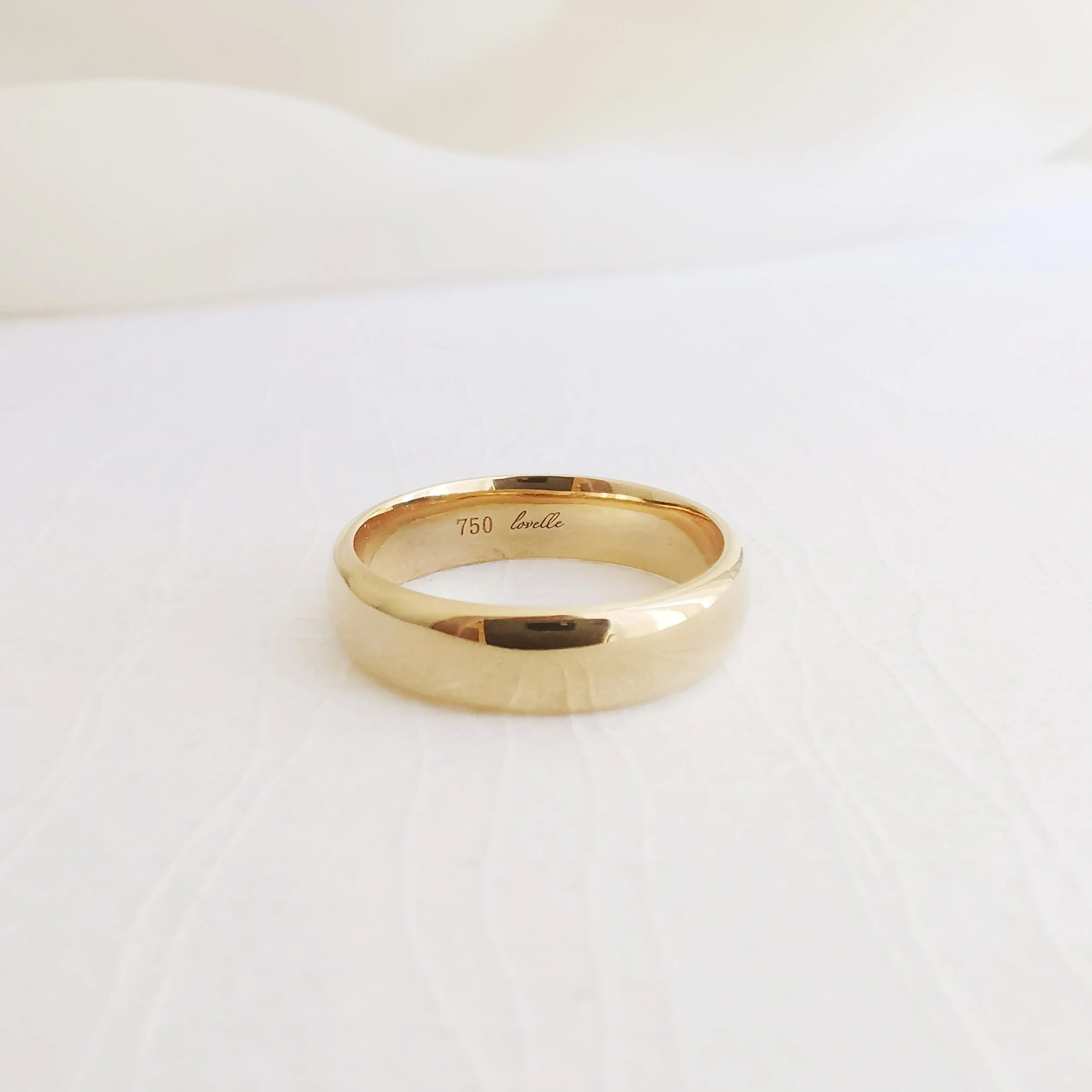 GoldRing_1_1.jpeg