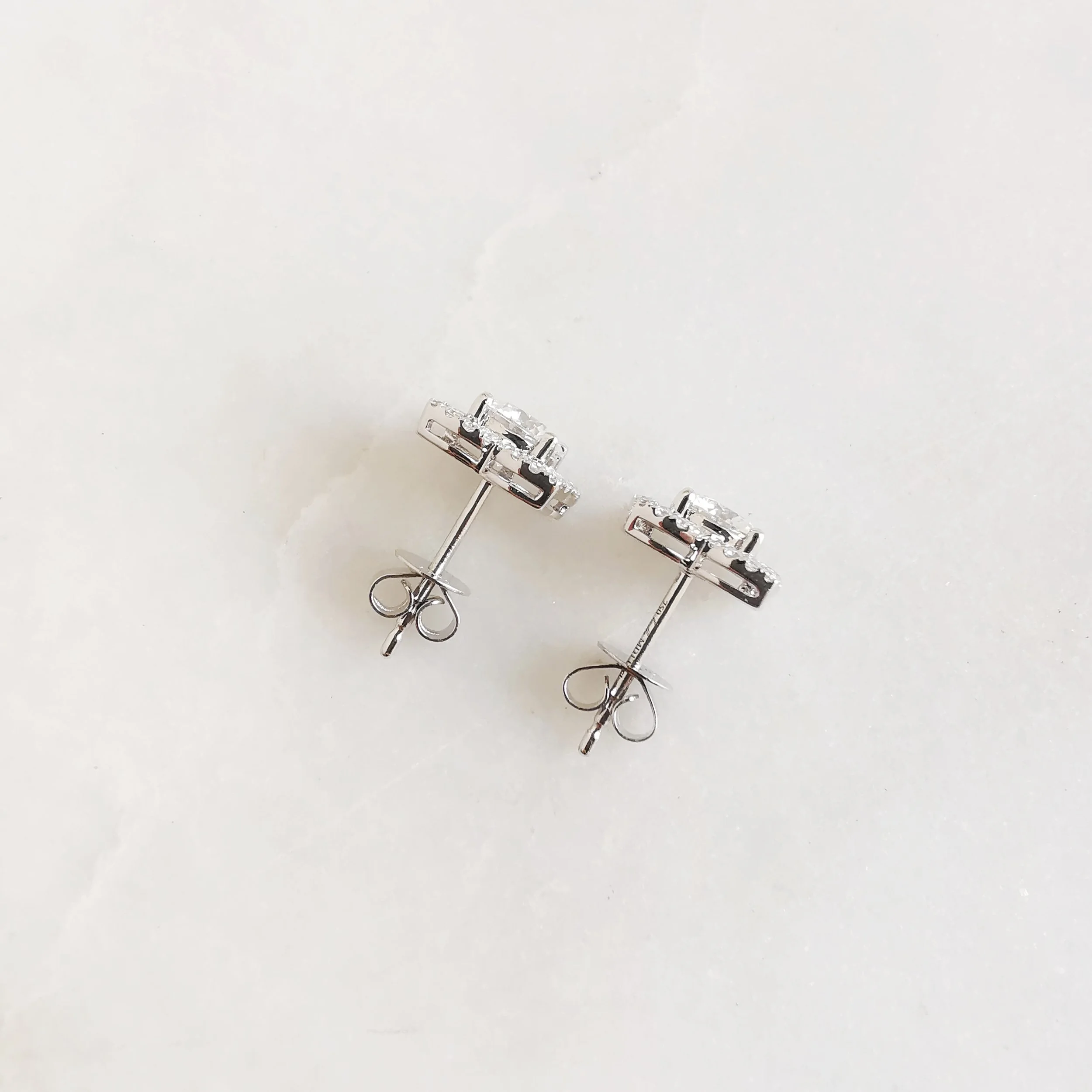 14K Seamair Moissanite Solitaire Stud Earrings 3.jpeg