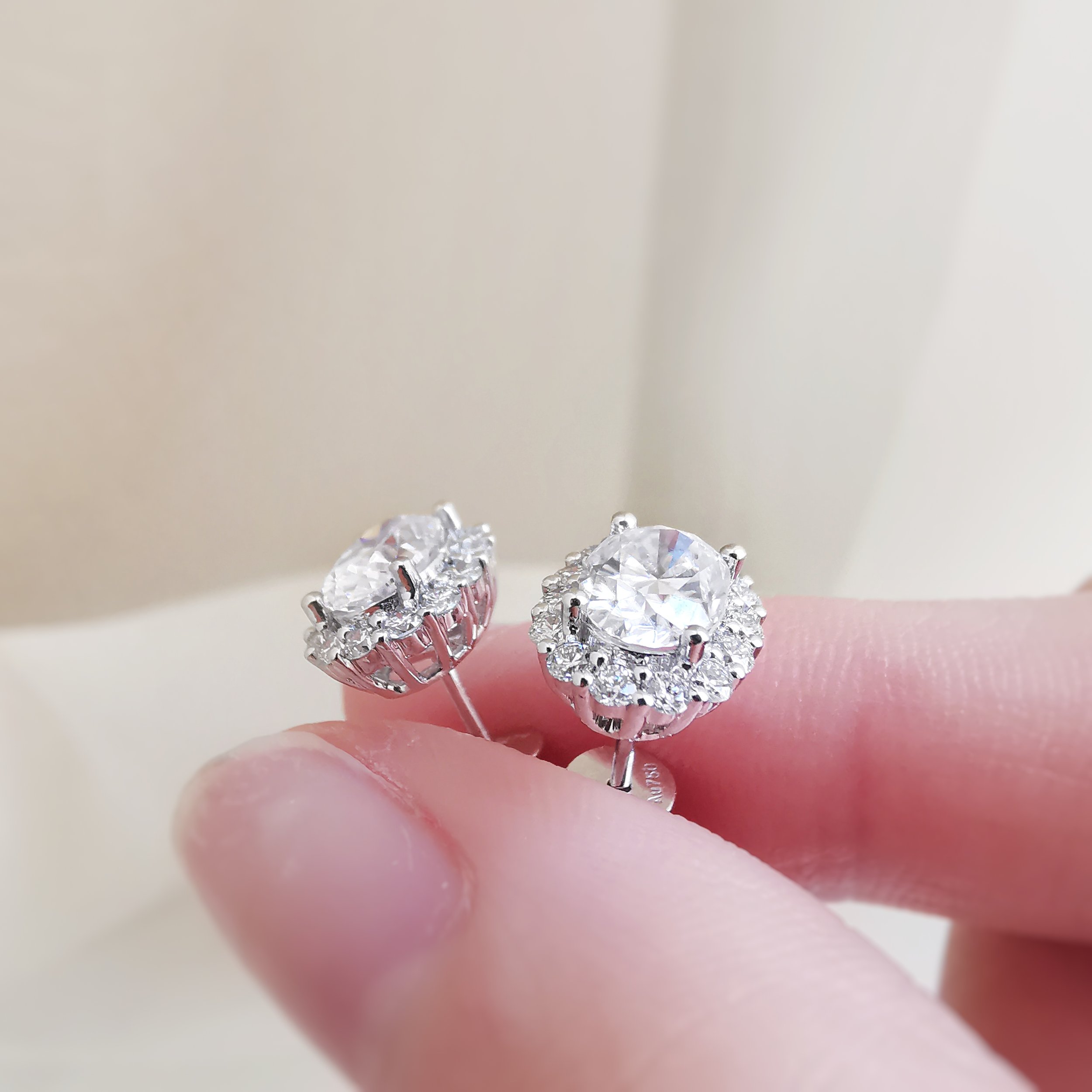 18K Palazzo Oval Moissanite Solitaire Stud Earrings 2.jpeg
