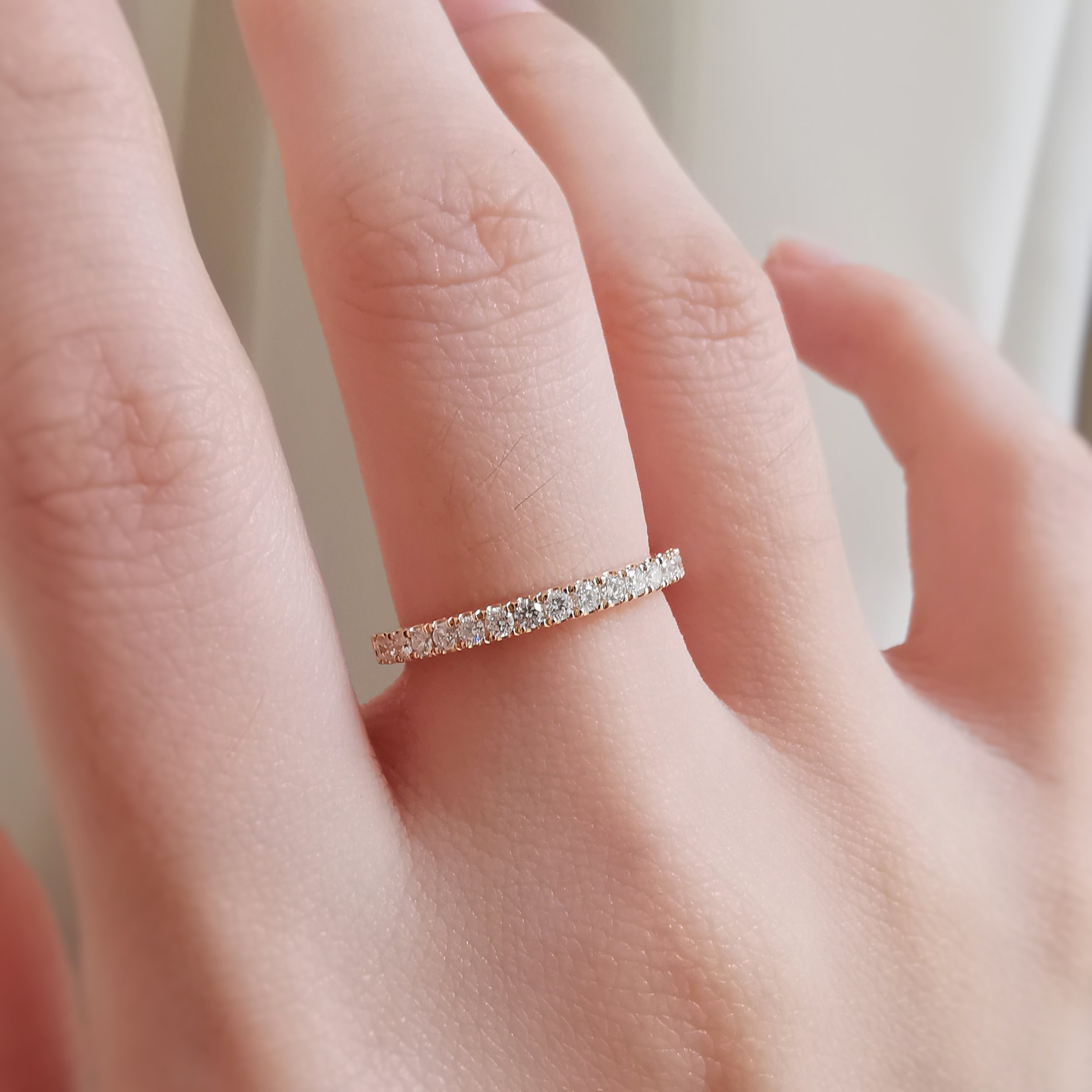 18K Jouissance Diamond Band 2.jpeg