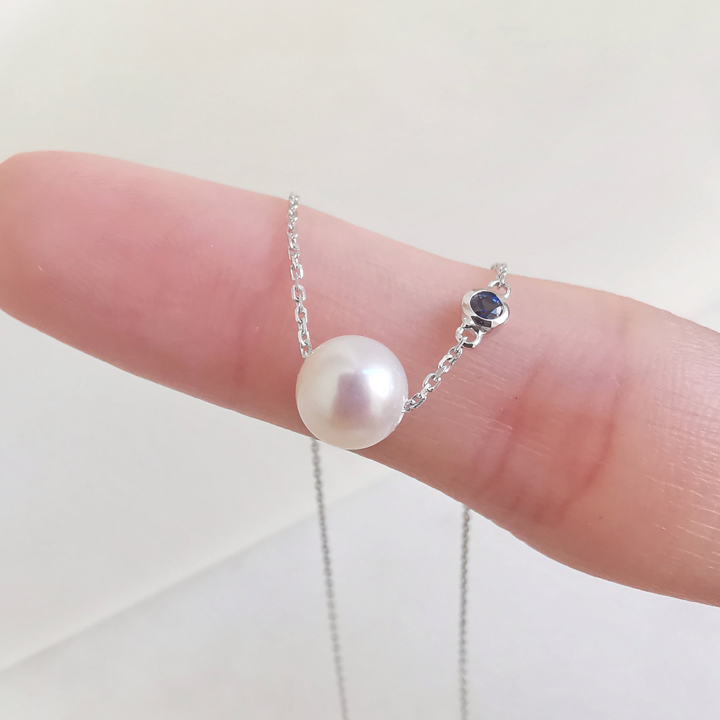 18K Pharáid Akoya Sea Pearl Floating Necklace with Accent Gemstone 10.jpeg