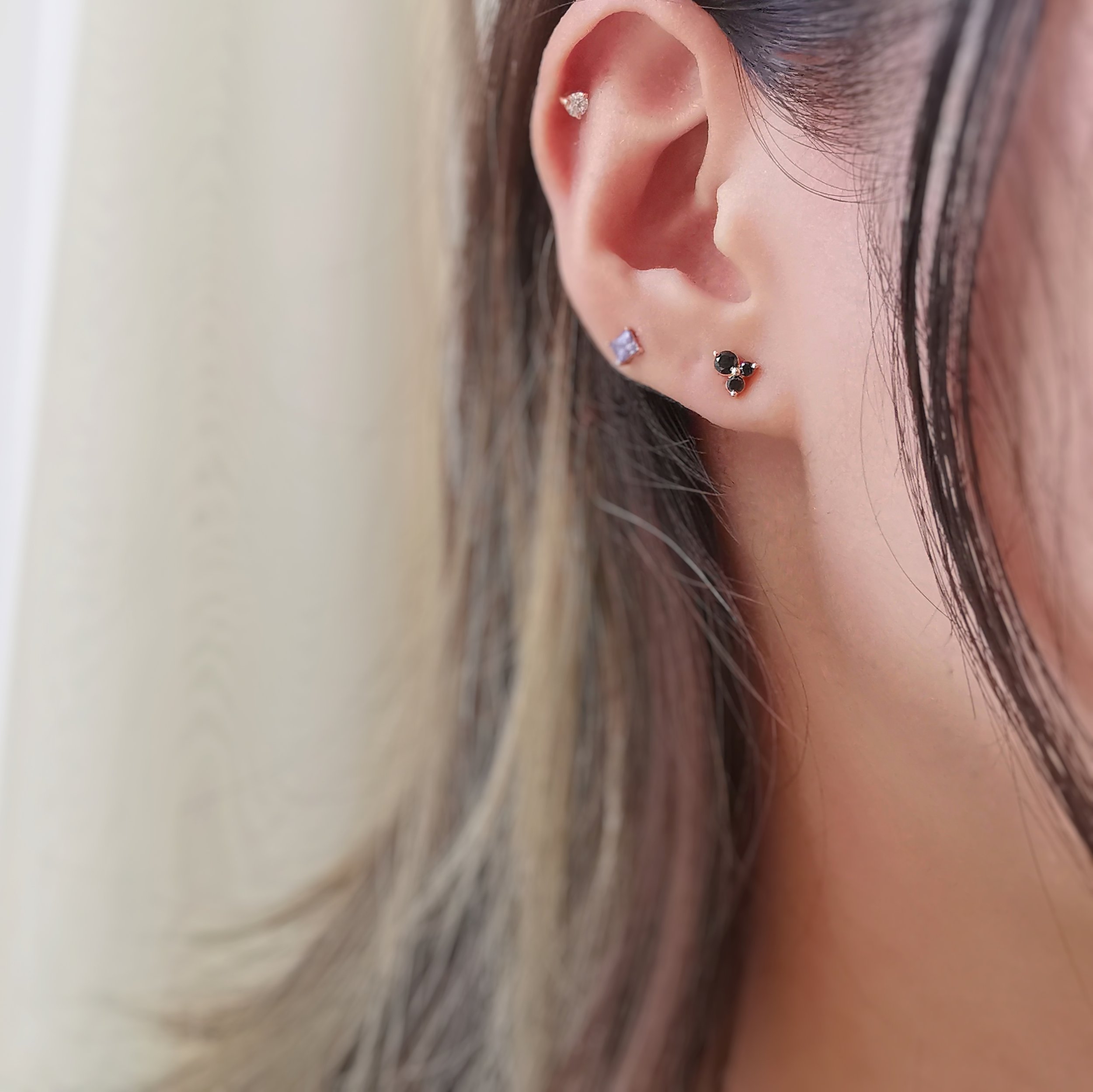 18K Sitora Black Diamond Cluster Stud Earrings 5.jpeg