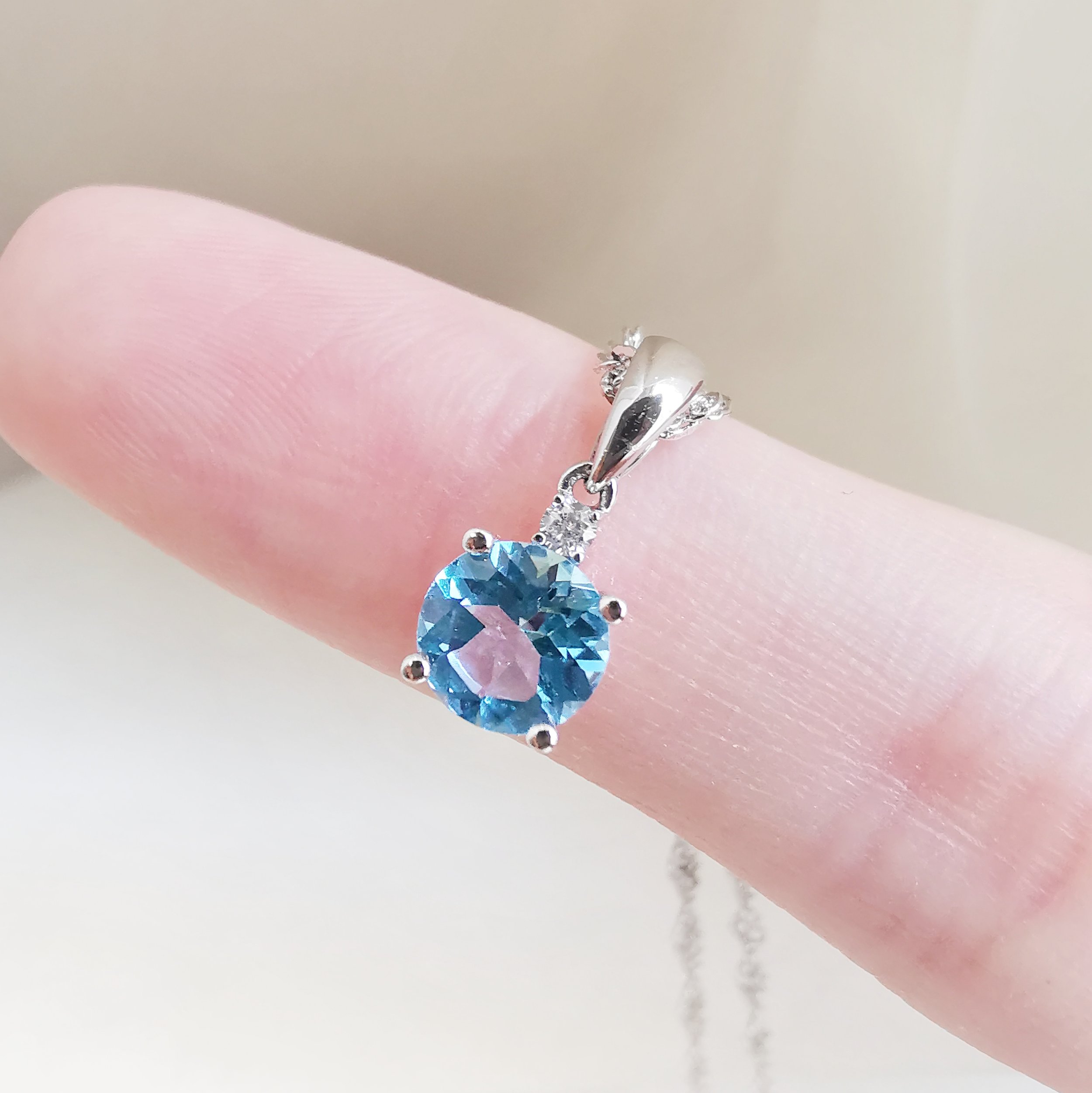 18K Maidin Round Blue Topaz Solitaire Pendant with Diamond 2.jpeg