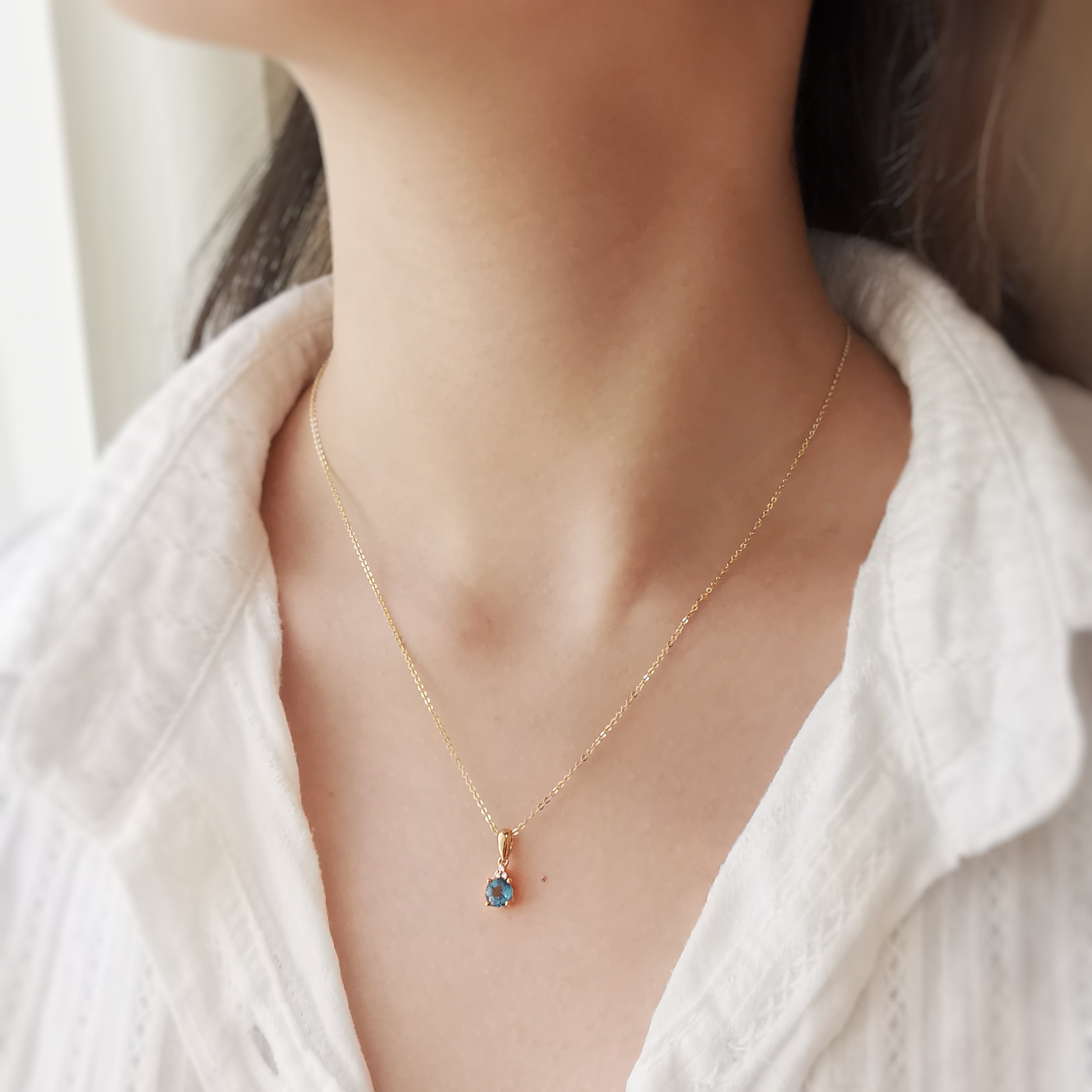 18K Chronos Blue Topaz Pendant with Diamond 5.jpeg
