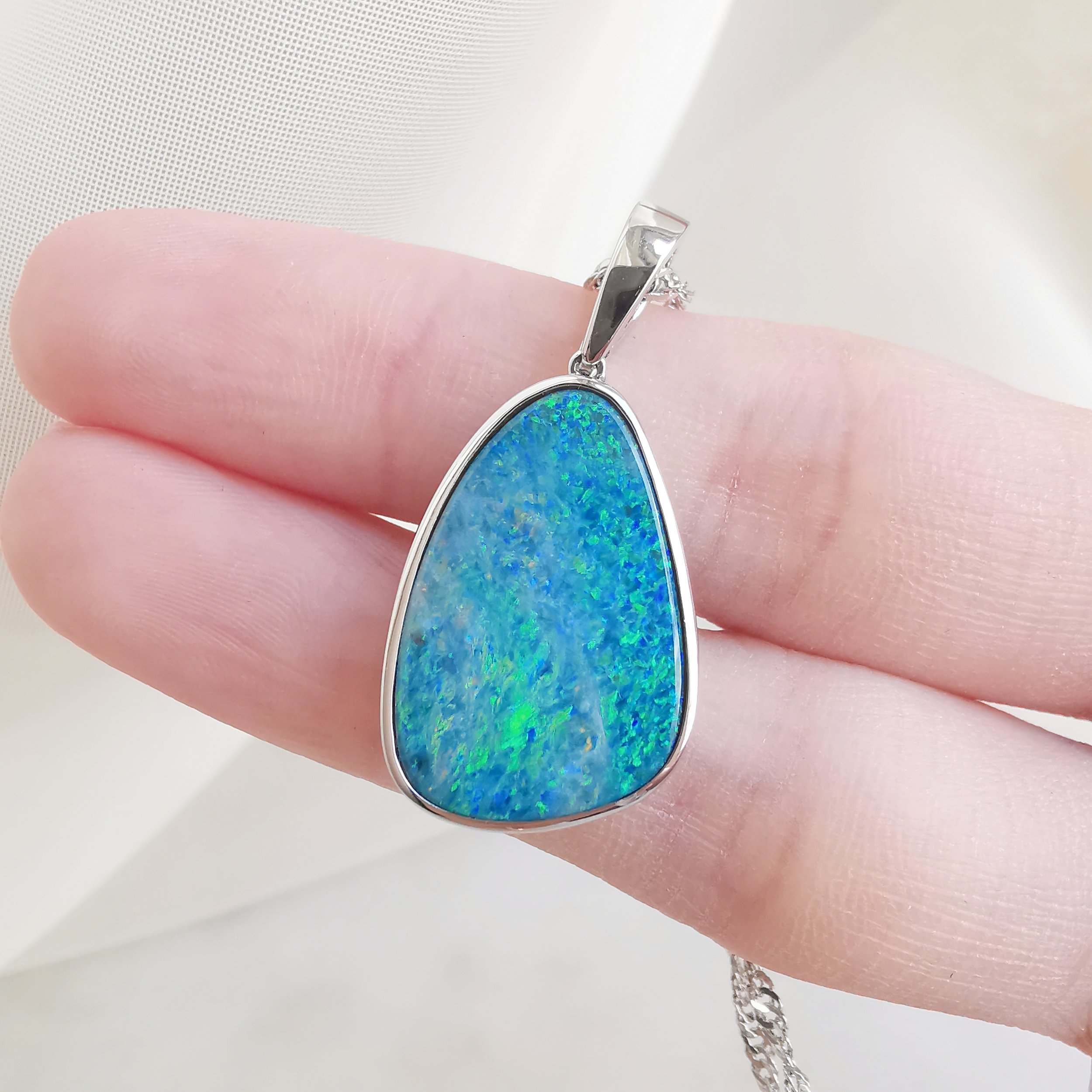 18K Oceanfield Doublet Australian Black Opal Pendant 2.jpeg