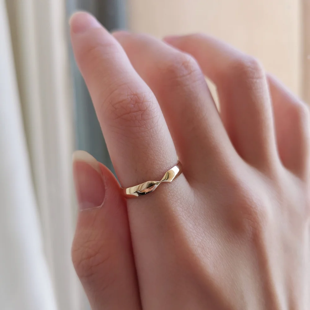 14K Nesting Narrow Band — Lovélle Jewellery