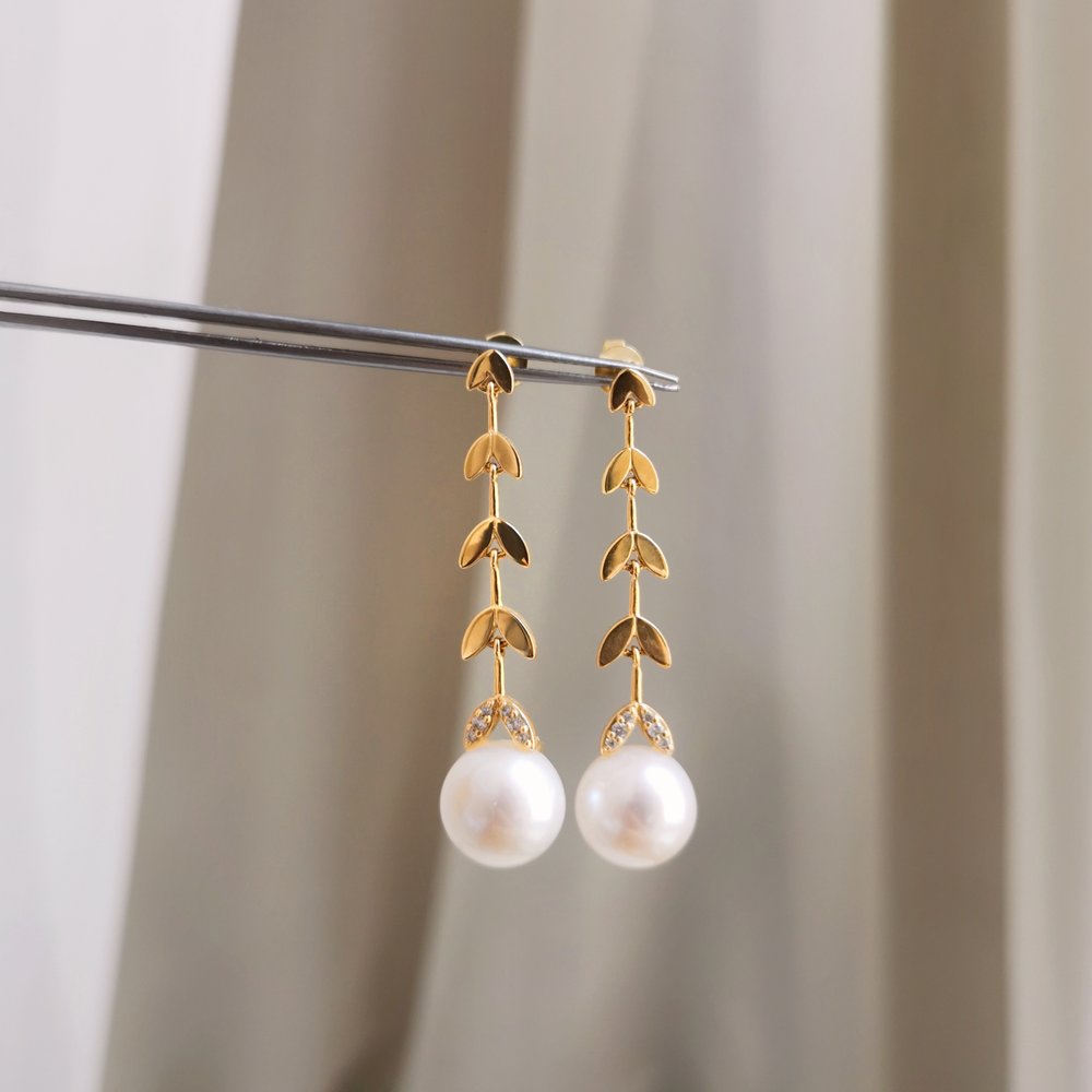 Dangling pearl deals