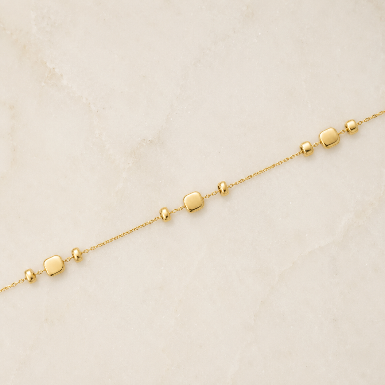 08BBA79800171*22-18K-CONSTELLATION-BRACELET-02.png