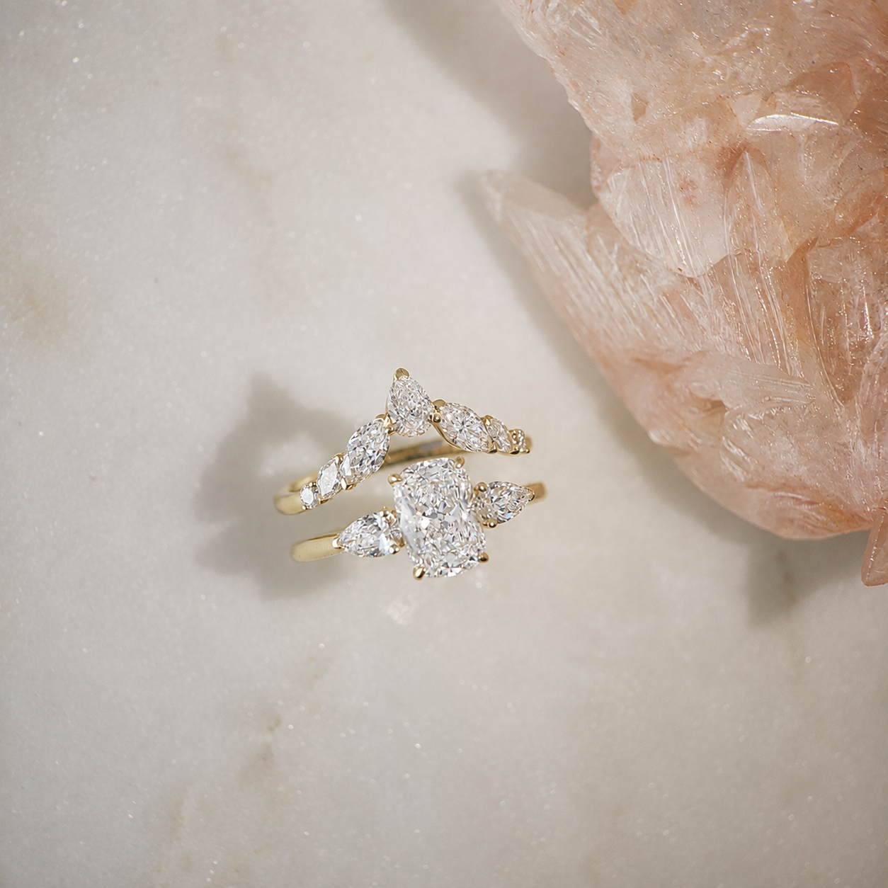 LG739523536-THE VICTORIAN RING-FLOATING VERSION-06.png