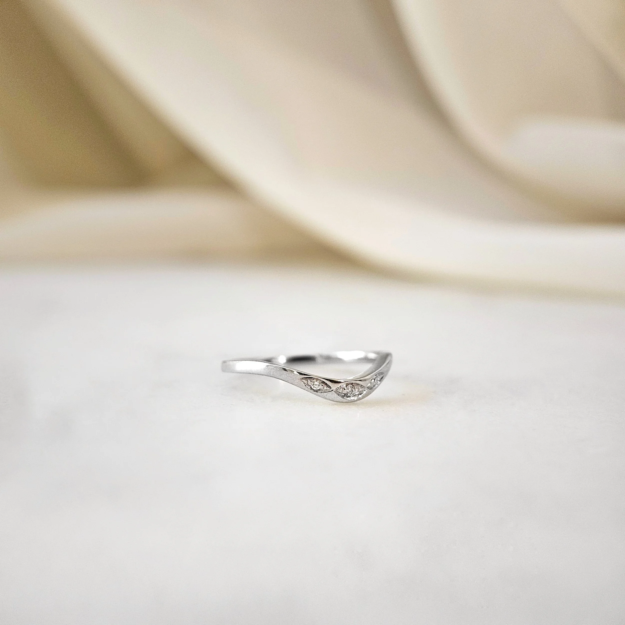Ondine White Gold Diamond Ring