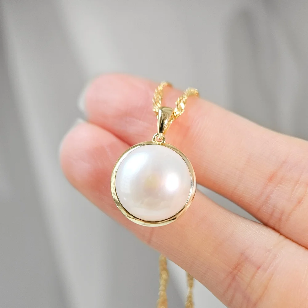 925 Sterling Silver Halo Freshwater Pearl Pendant — Lovélle Jewellery