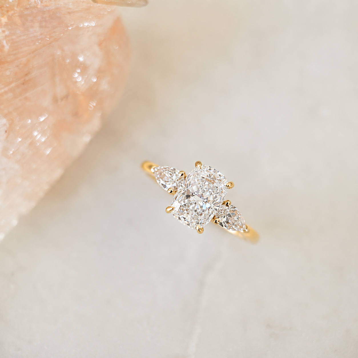 LG739523536-THE VICTORIAN RING-FLOATING VERSION-02.png
