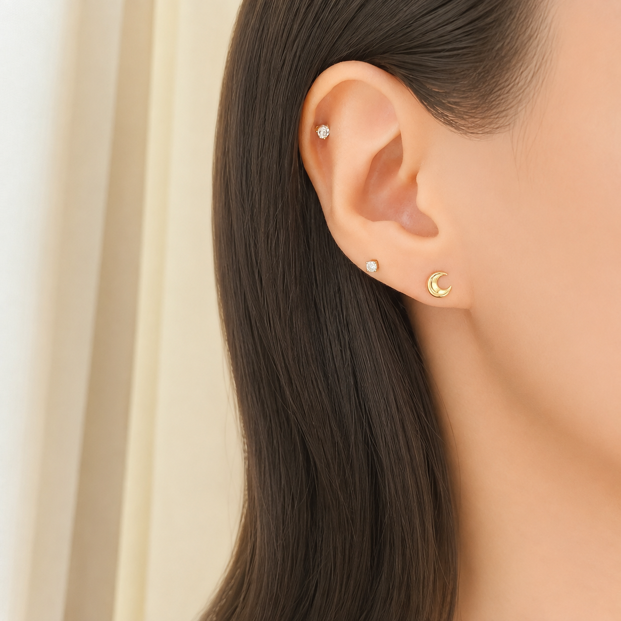 JP-FU-4491-18K-LUNA-CRESCENT-STUD-EARRINGS-06.png