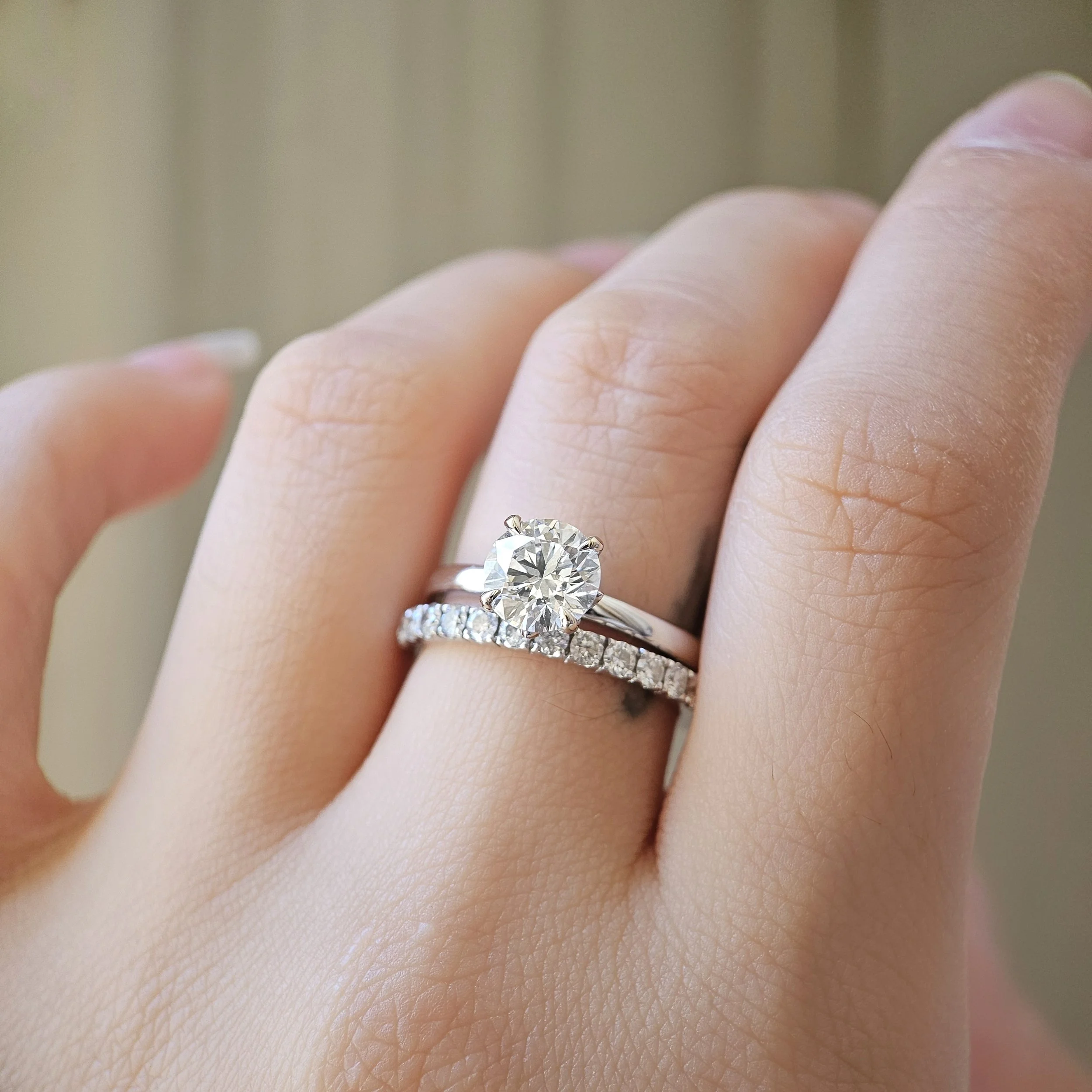 IGI775631866-The Lotus Round Diamond Ring-06.jpeg