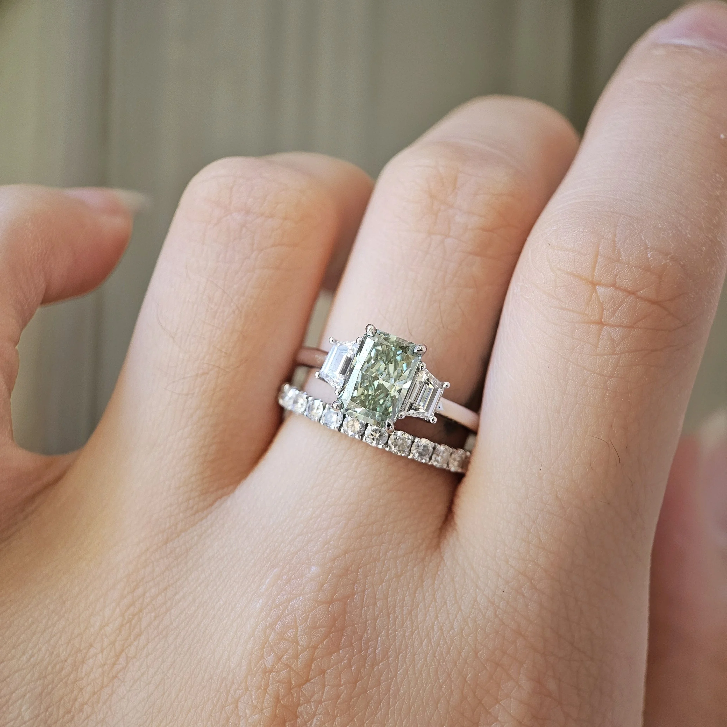 LG711517445-THE-SHADOW-LEAF-RING-02.jpeg