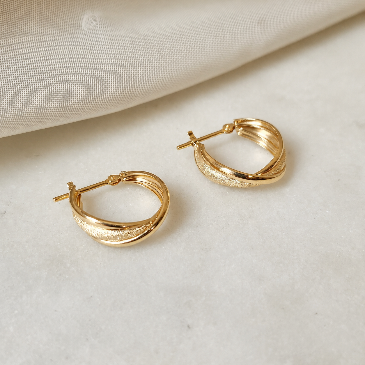 JP-CH210-18K-AURELIA-EARRINGS-05.png