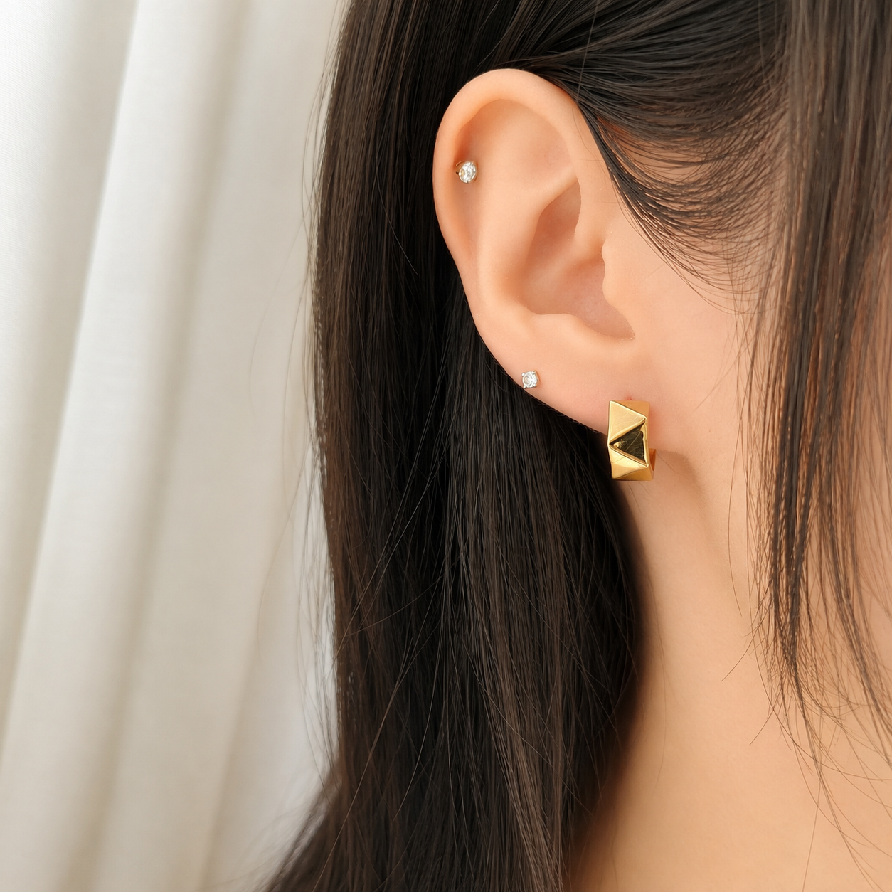 JP-AK-2705-18K-GEOMETRIC-DROP-EARRINGS-04.png