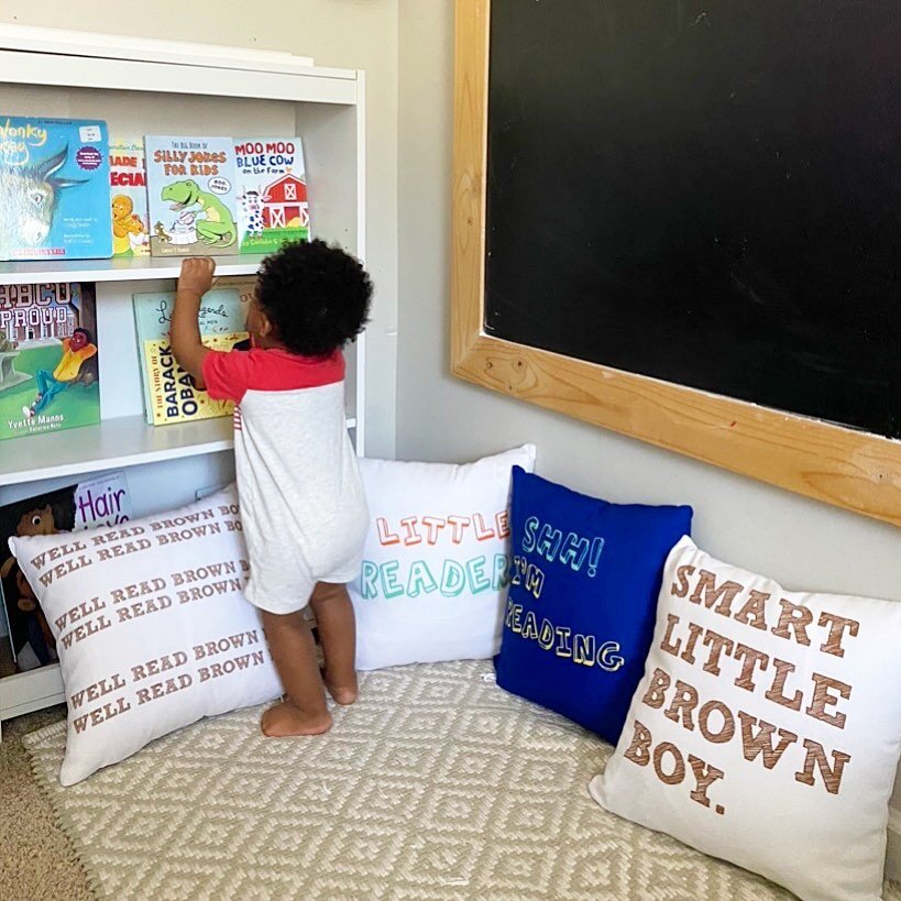 MY LITTLE READER 🥰
.
.
.
.
.
#blackauthors #blackkidsbooks #firstgrade #homeschooling #kidsbooks #kidsbookstagram #kidsbookswelove #kidsbookshelf #kidslearning 
#blackmoms #blackmomblogger #blackmomskillingit #blackbusinessowner #blackmompreneur #bl