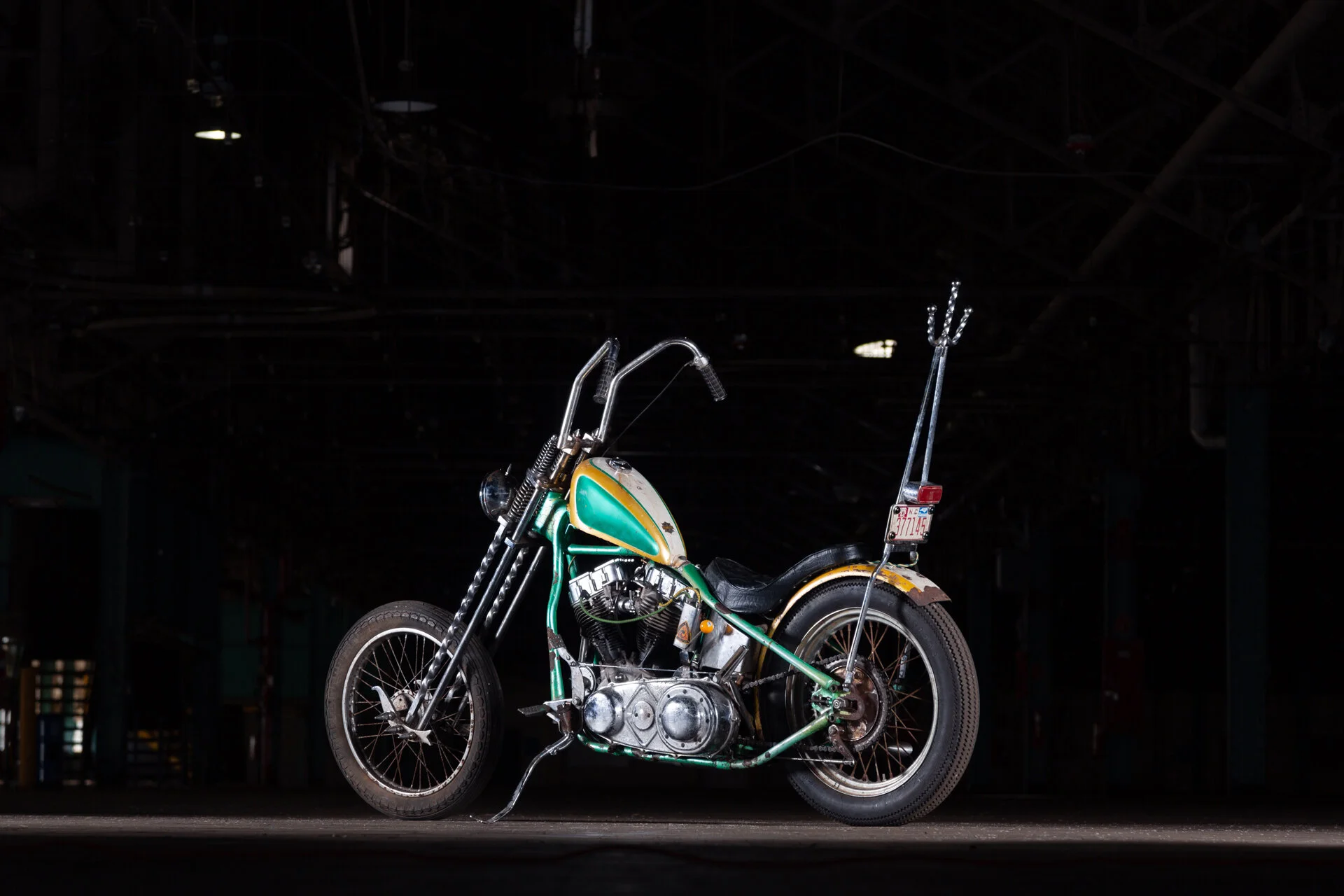Matt-Best-Prism-Supply-Harley-Davidson-1949-Panhead-Survivor-Photo-Shoot-05.jpg
