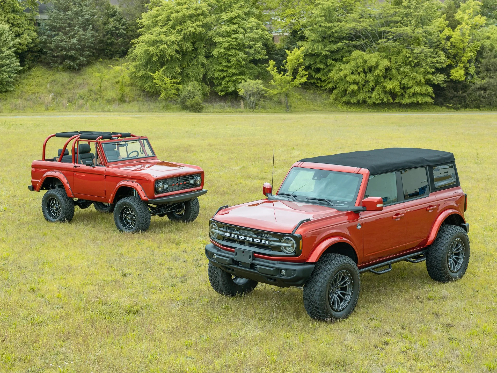 Retro-Designs-TLC-4x4-Speed-And-Shutter-Bronco-Photo-Shoot-02.jpg