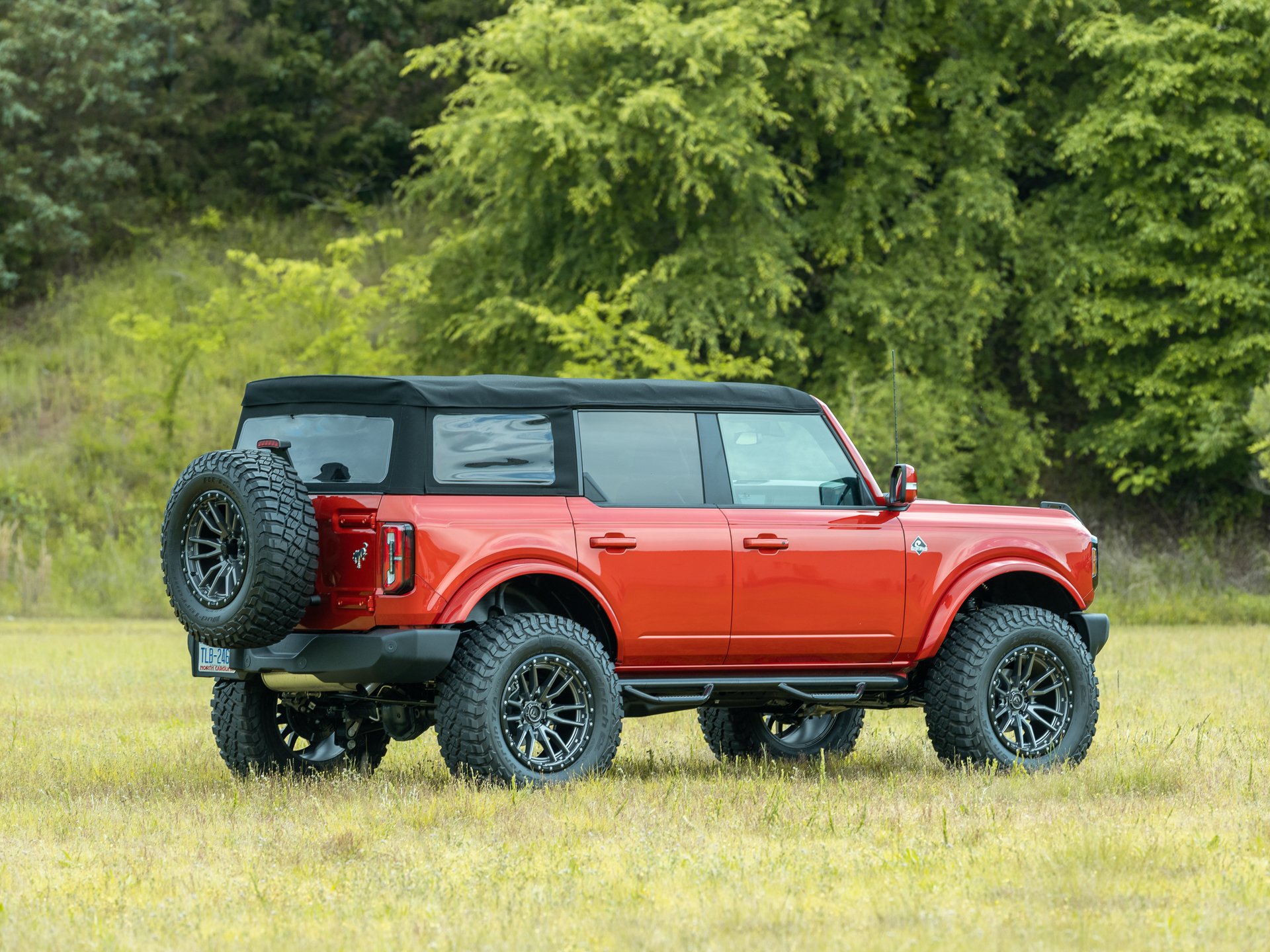 Retro-Designs-TLC-4x4-Speed-And-Shutter-Bronco-Photo-Shoot-15.jpg