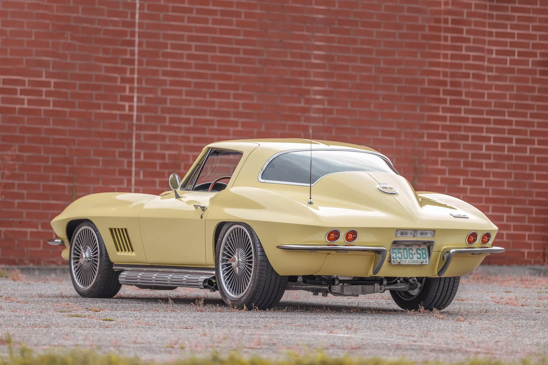 1967-Chevrolet-Corvette-06.jpg