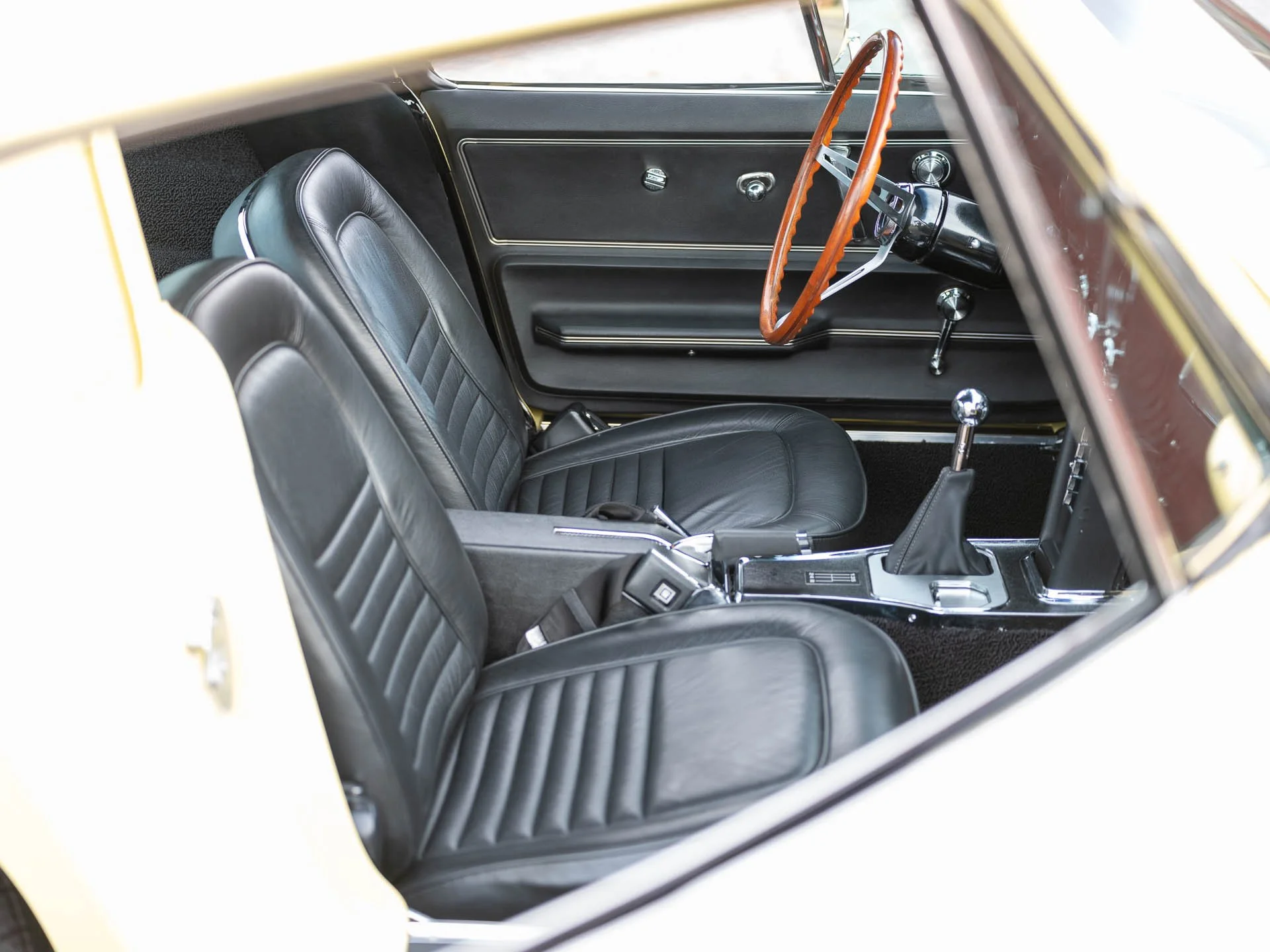 1967-Chevrolet-Corvette-28.jpg