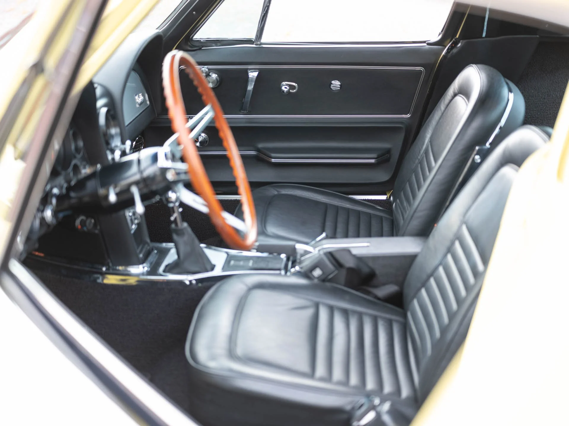 1967-Chevrolet-Corvette-29.jpg