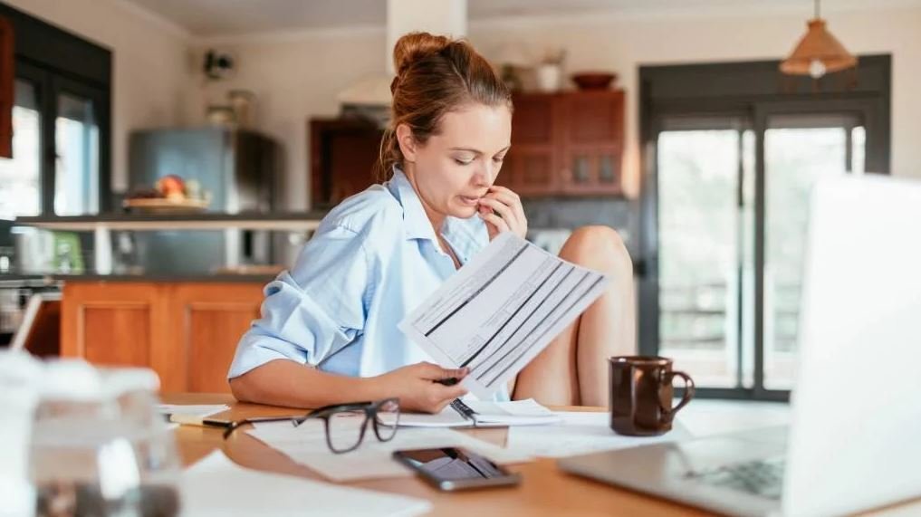 RBA Cuts Rates – But Are Mortgage Holders Doing All the Heavy Lifting?