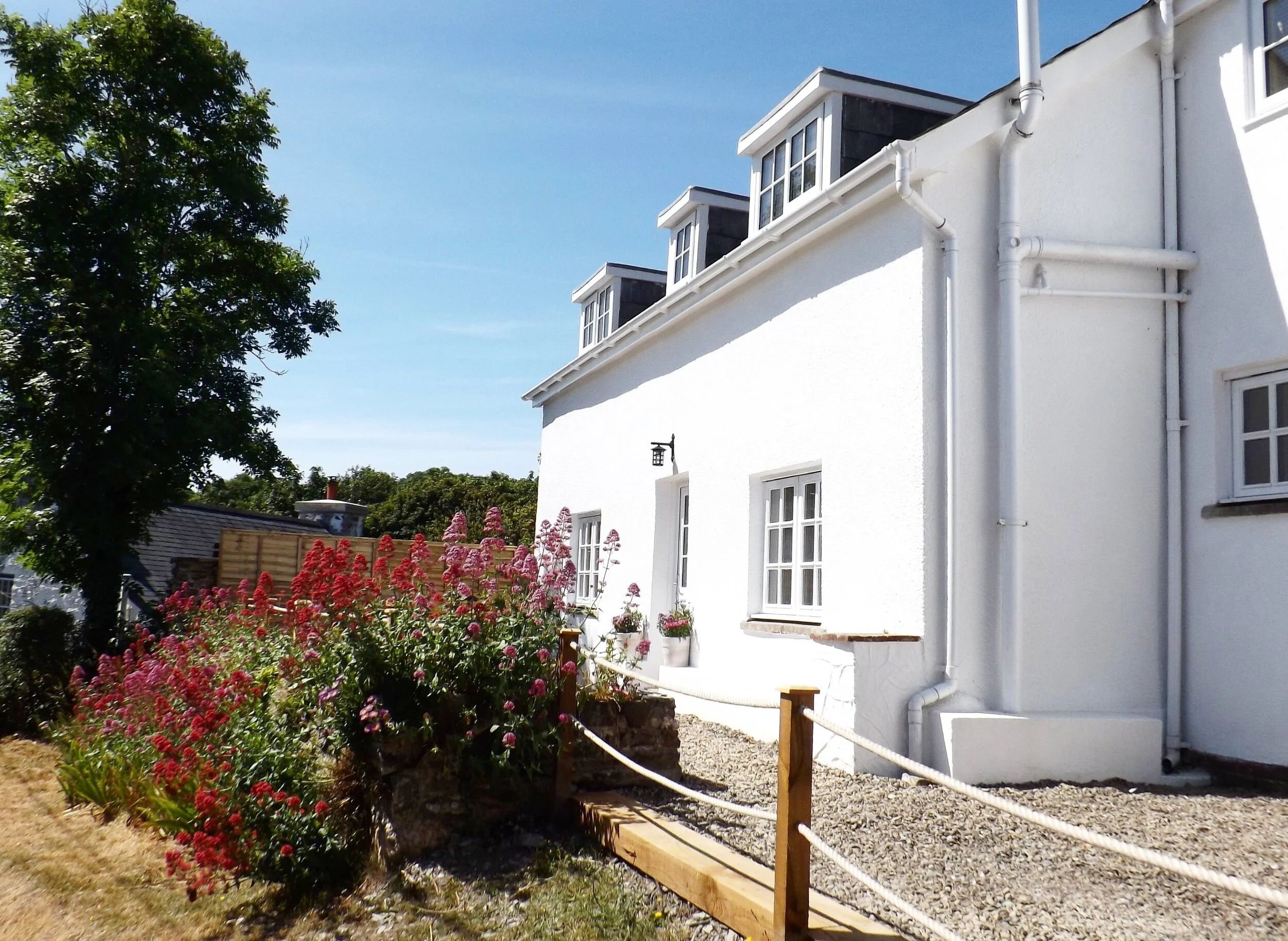 Holiday Cottage And Holiday Apartment In Aberporth West Wales