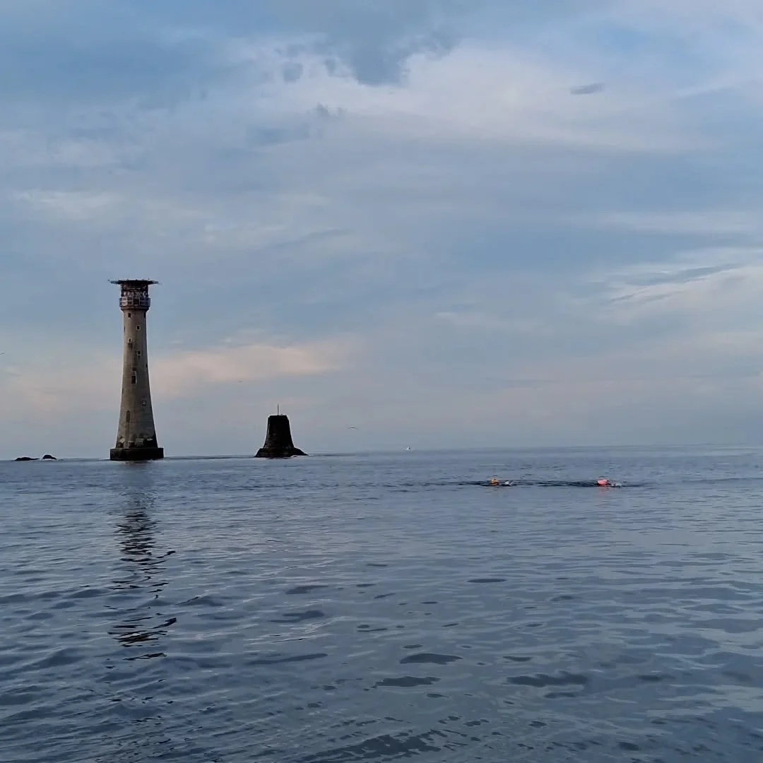 And they are off! 8.15 start.