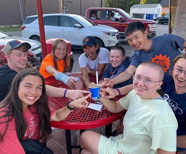 Day 37: The team gets another well deserved rest day🍦!
.
.
.
.
#illini4000 #illini40002021 #2021bikeamericateam