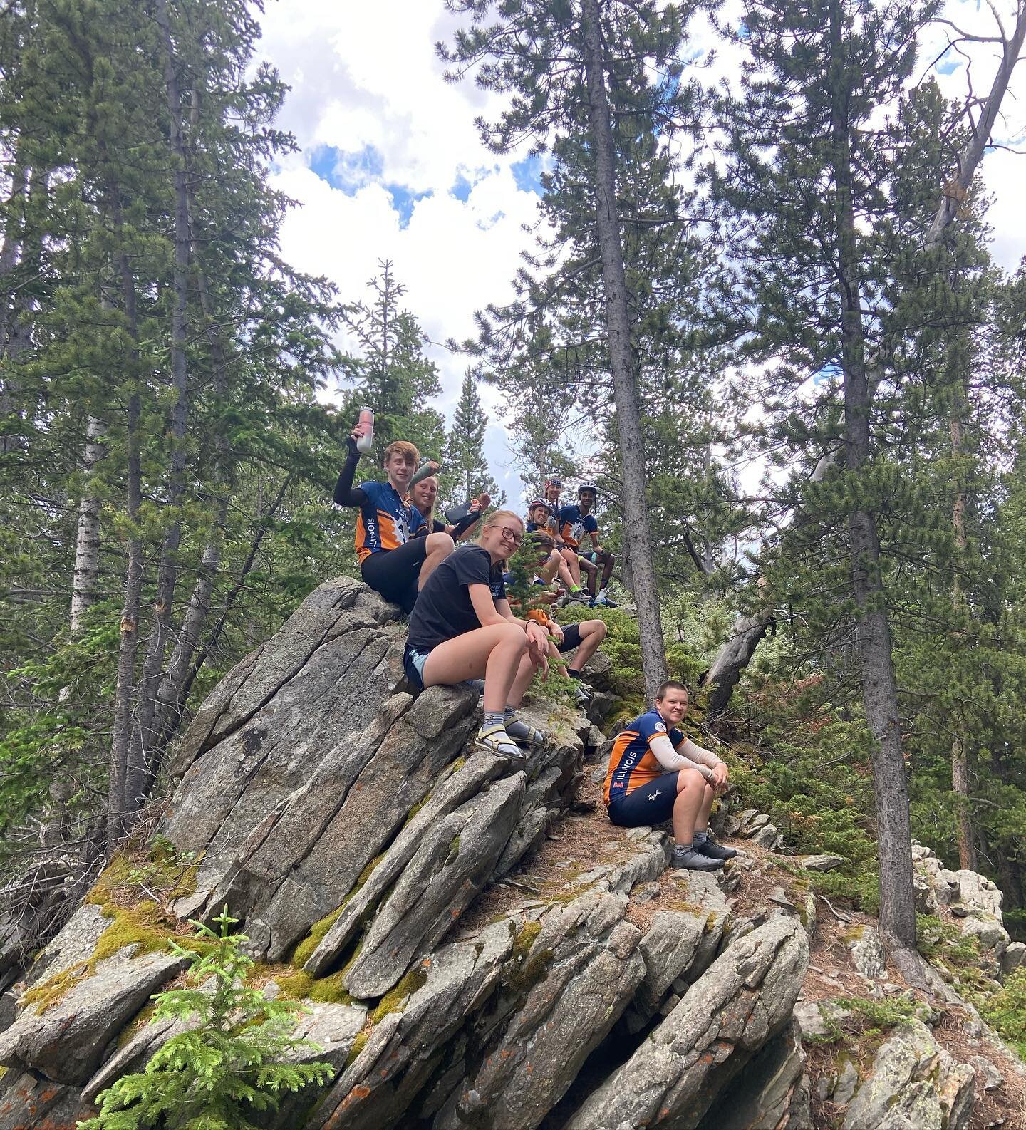 Day 44: We spent our Fourth of July biking up Bighorn Mountains! Once we made it to Meadowlark Lake we camped out for the night and celebrated by eating a ton of watermelon! 🇺🇸🏕🍉
**Follow our team blog below**
http://illini4000.org/journals
.
.
.