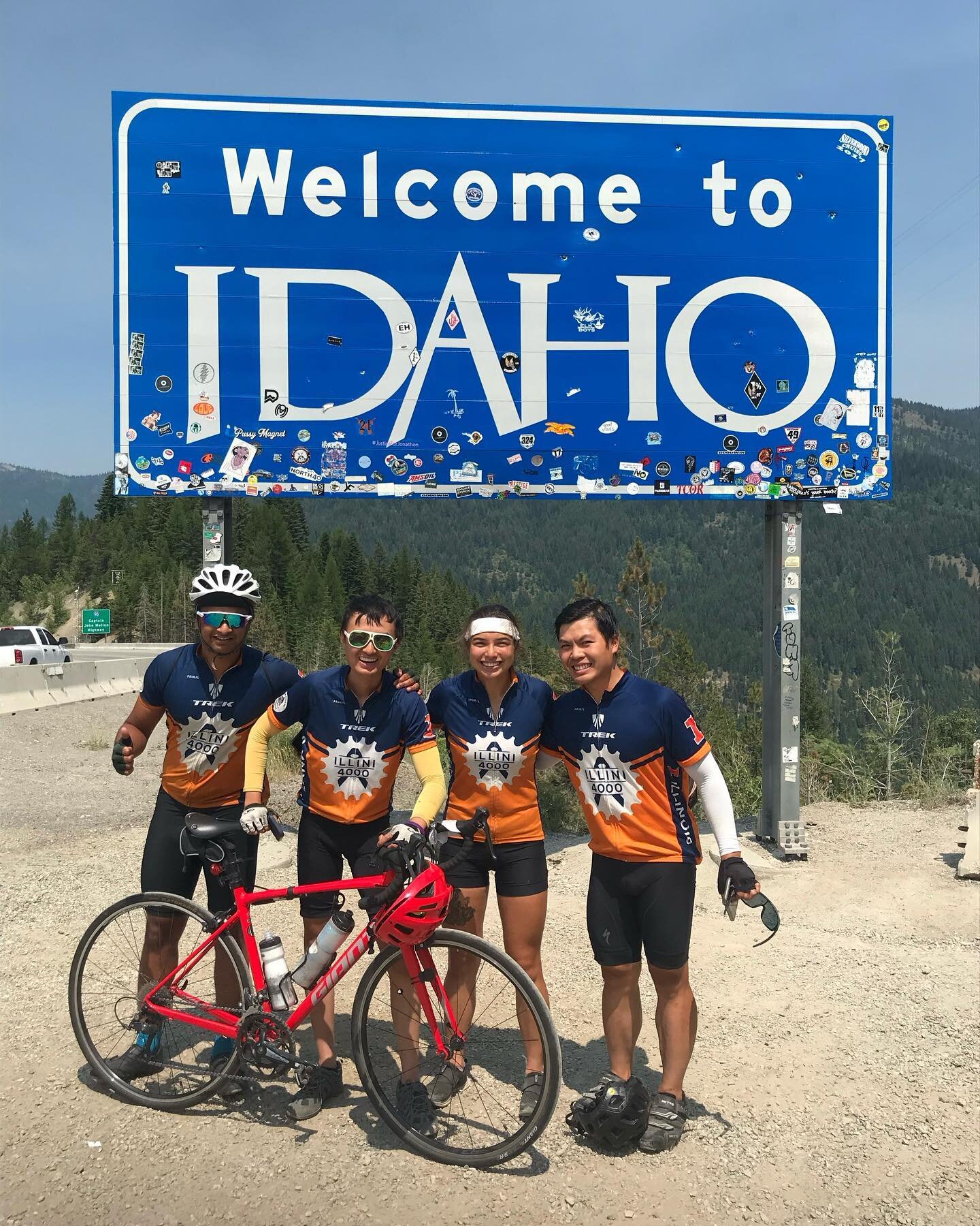 Day 57: We crossed another state line biking from Superior MT, to Pinehurst, ID! In total we biked 76.6 miles! We&rsquo;re slowly making our way into the Pacific Northwest Region! 🙌🏼
**Follow our team blog below**
http://illini4000.org/journals
.
.