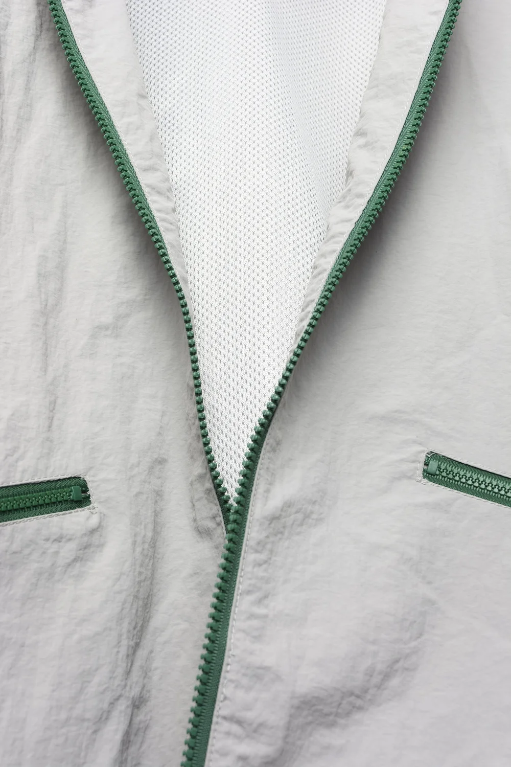 everyone nylon silk track jacket（L） b1336fc79cabfd07e6d22f4819f449