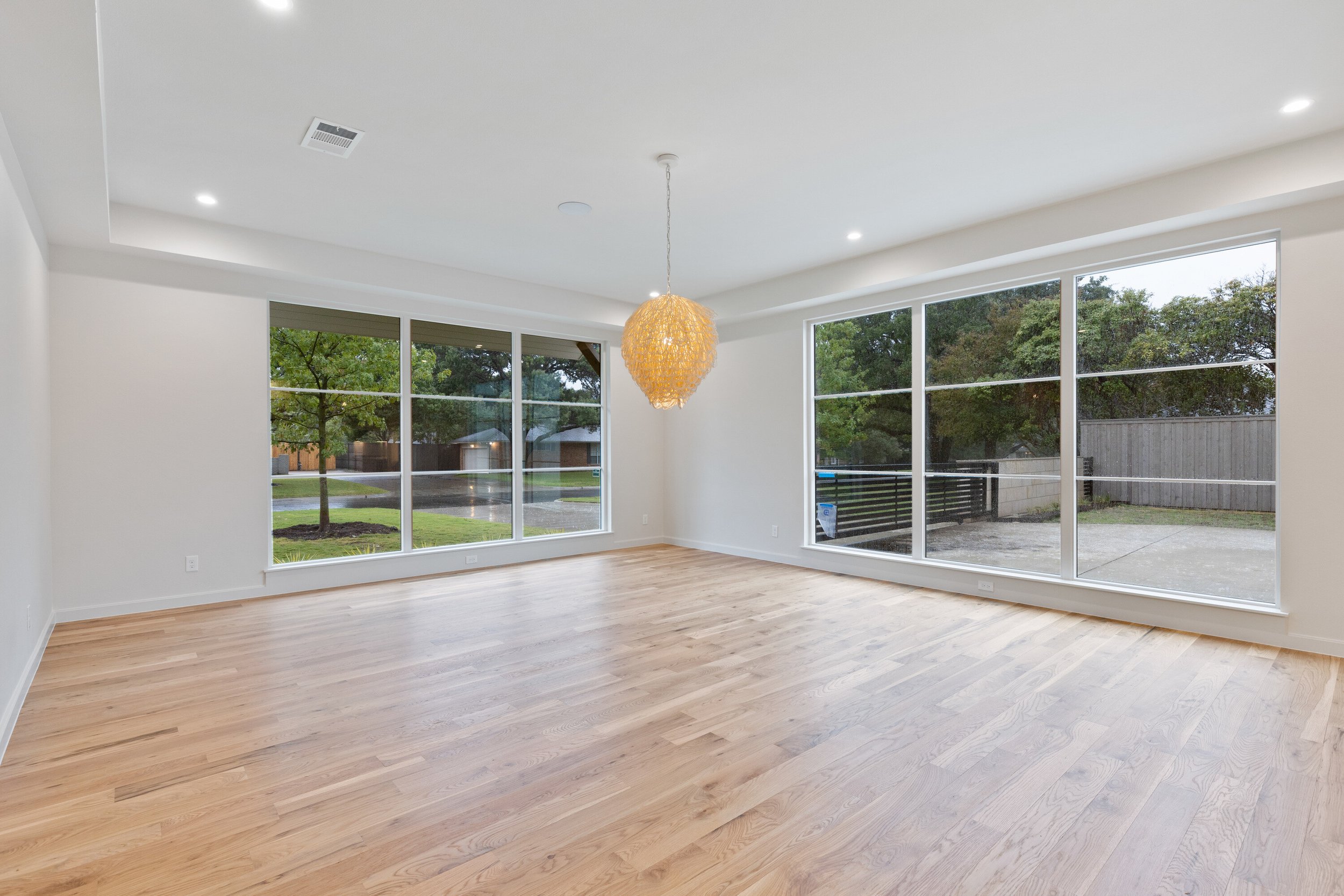 7 Elderwood Dining Windowmls.jpg