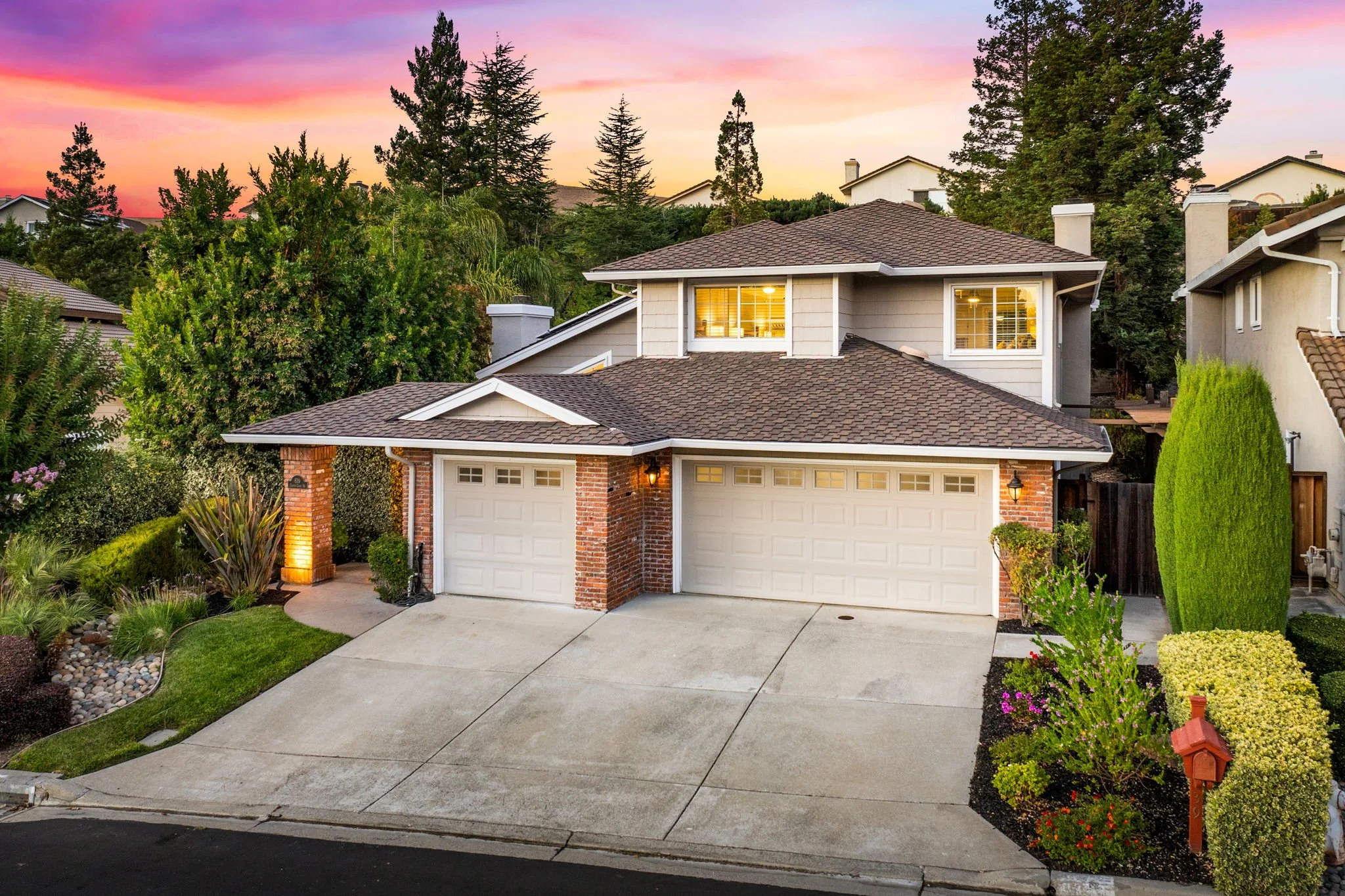 1-web-or-mls-639 Canyon Crest-75.jpg