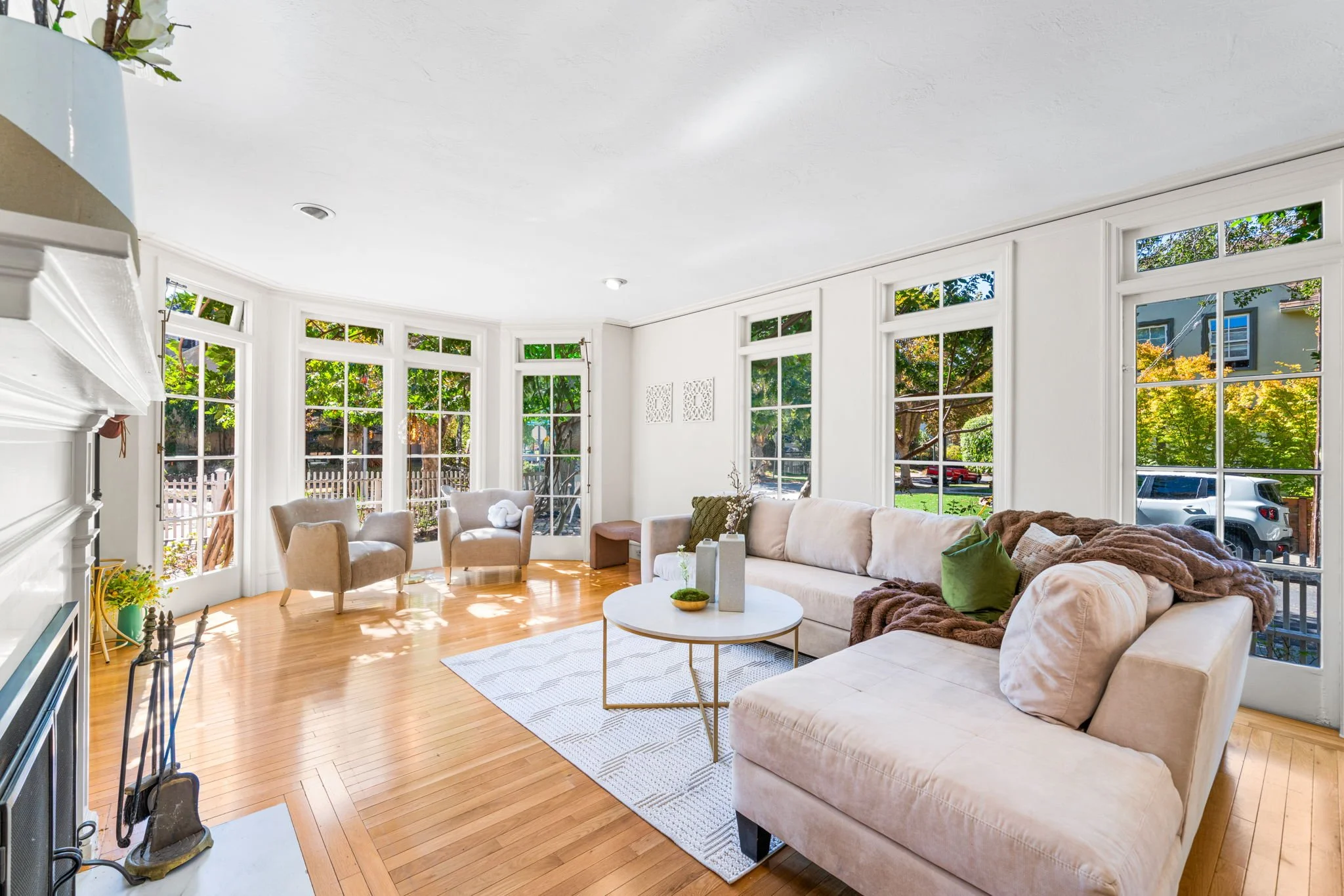 11-web-or-mls-1462 Trestle Glen, Oakland-8.jpg