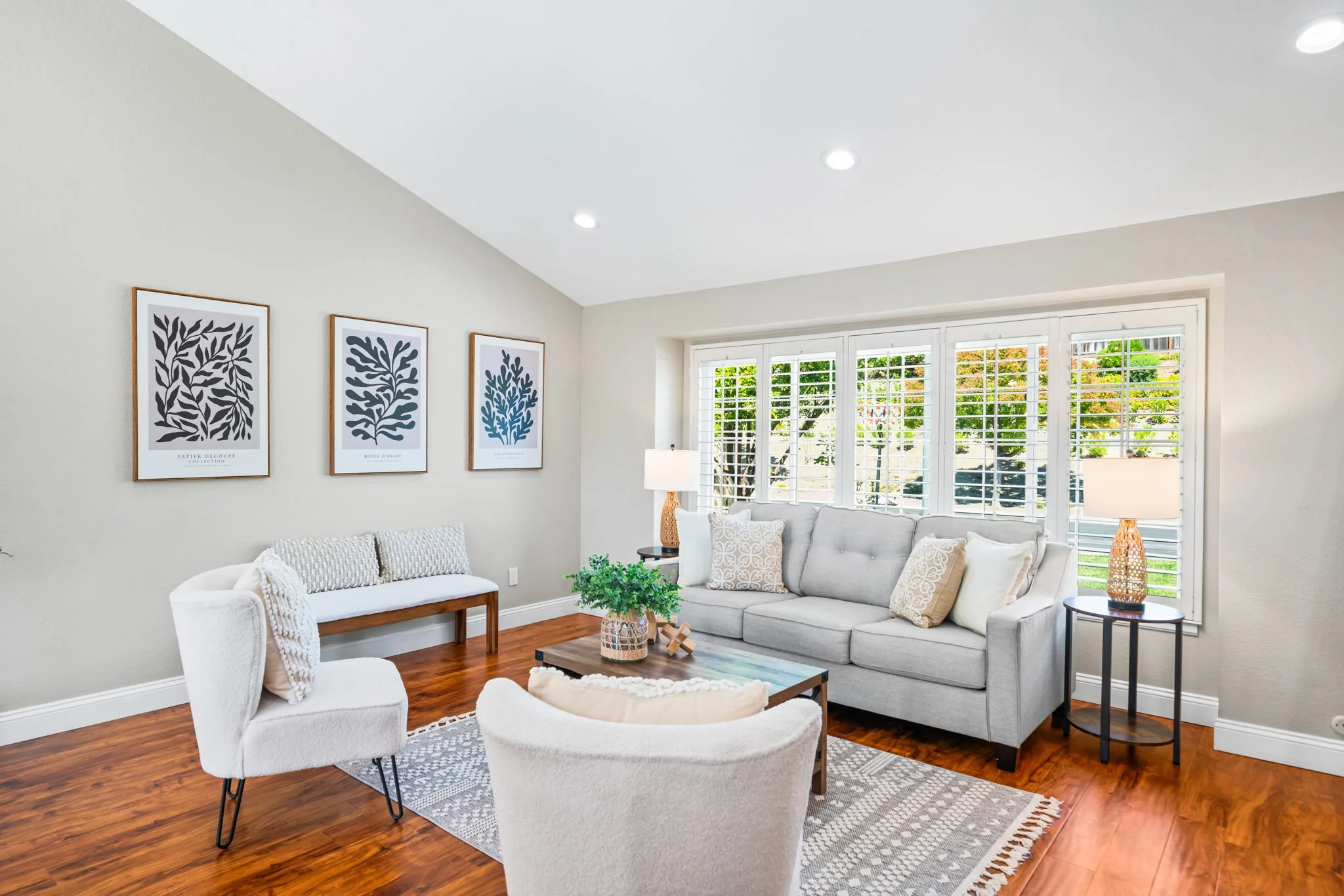 23-web-or-mls-7638 Coral Way-62.jpg