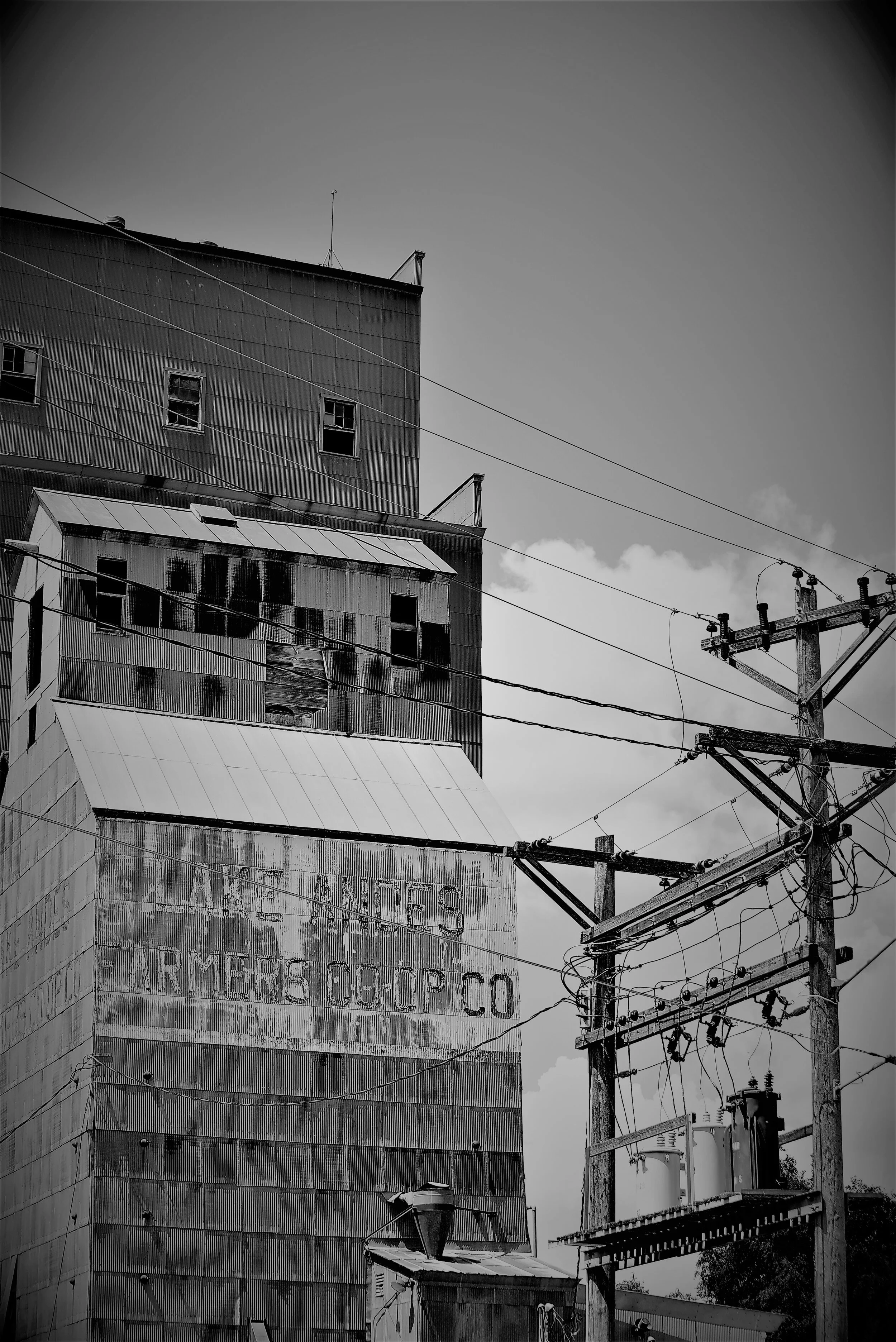  Grain elevator in a small town in South Dakota. 