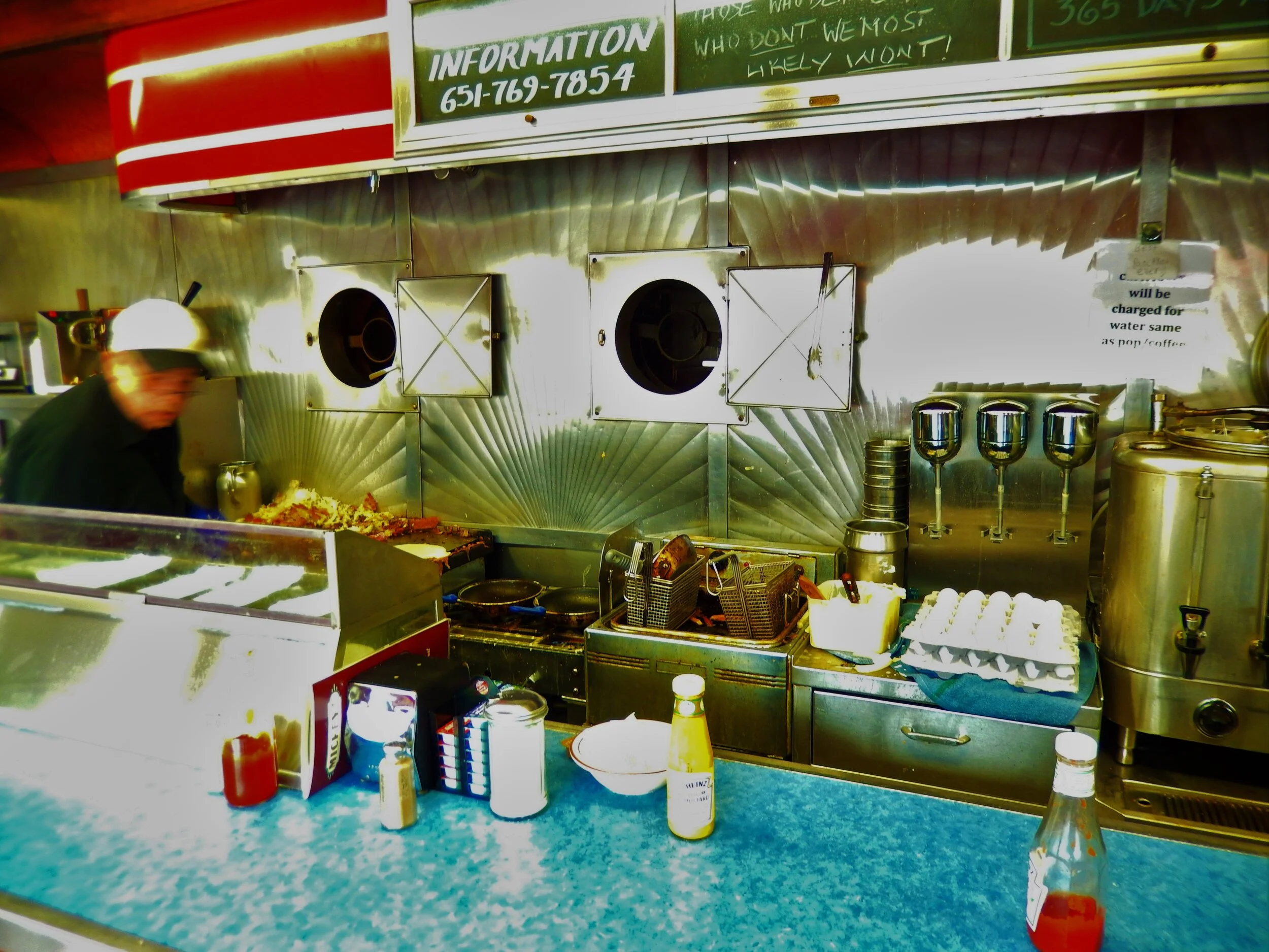  Interior of Mickey’s Diner in Minneapolis, Minnesota. 