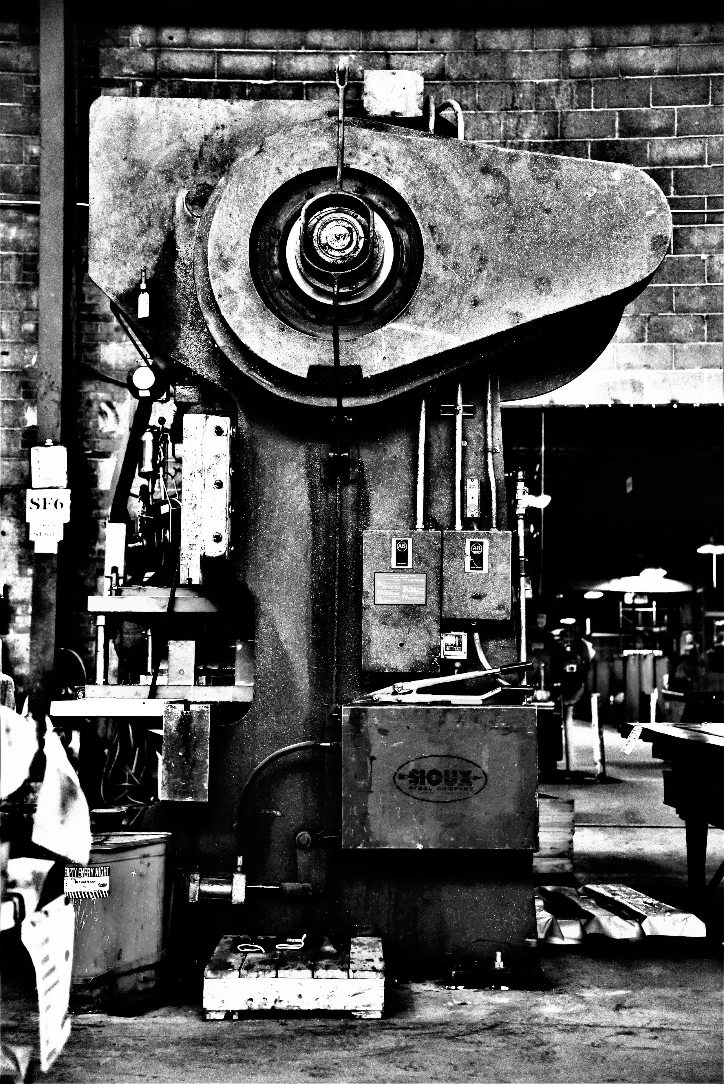  Shot of steel mill press at Sioux Steel in Sioux Falls, South Dakota. 