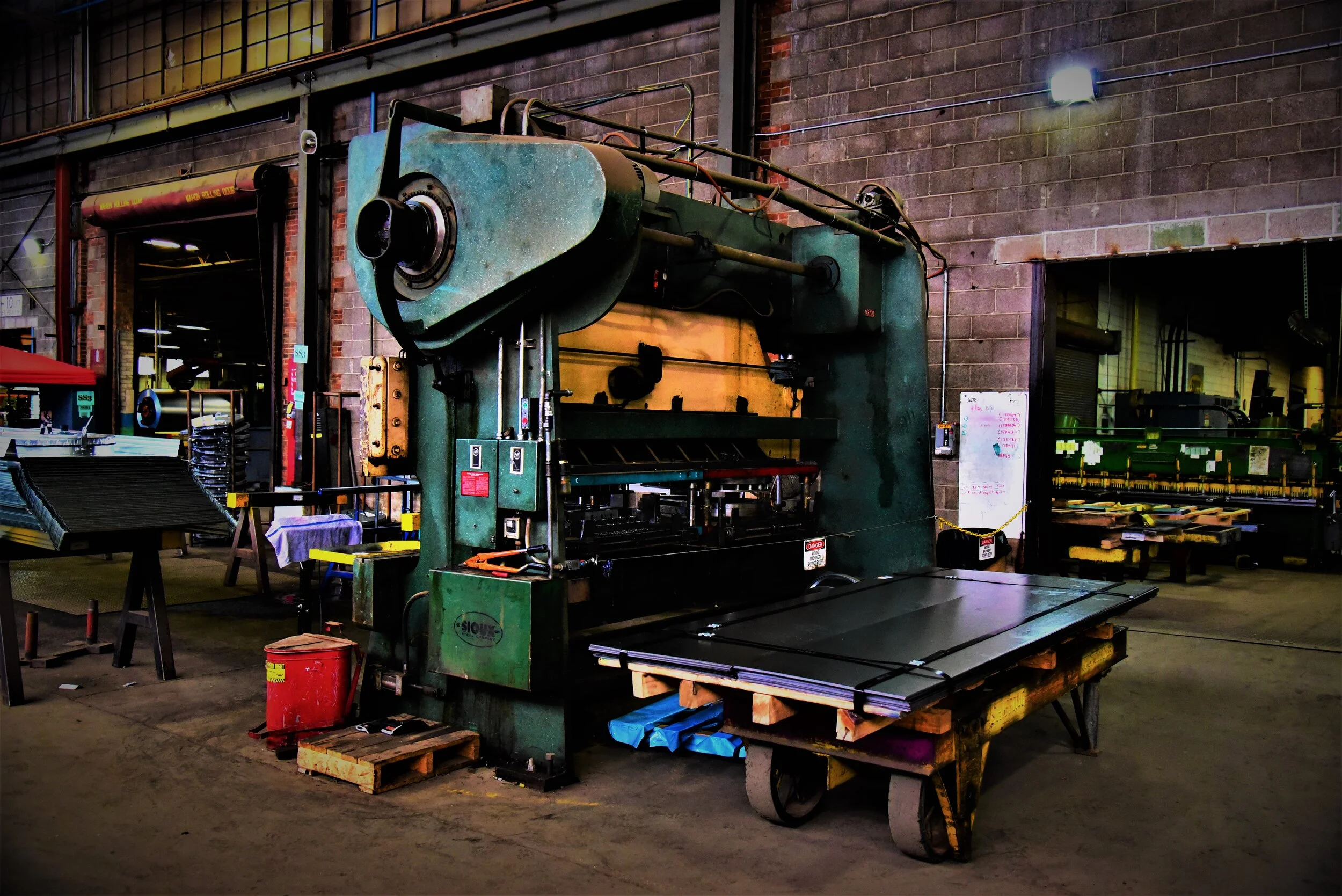  Machine at the Sioux Steel Company in Sioux Falls, South Dakota. 