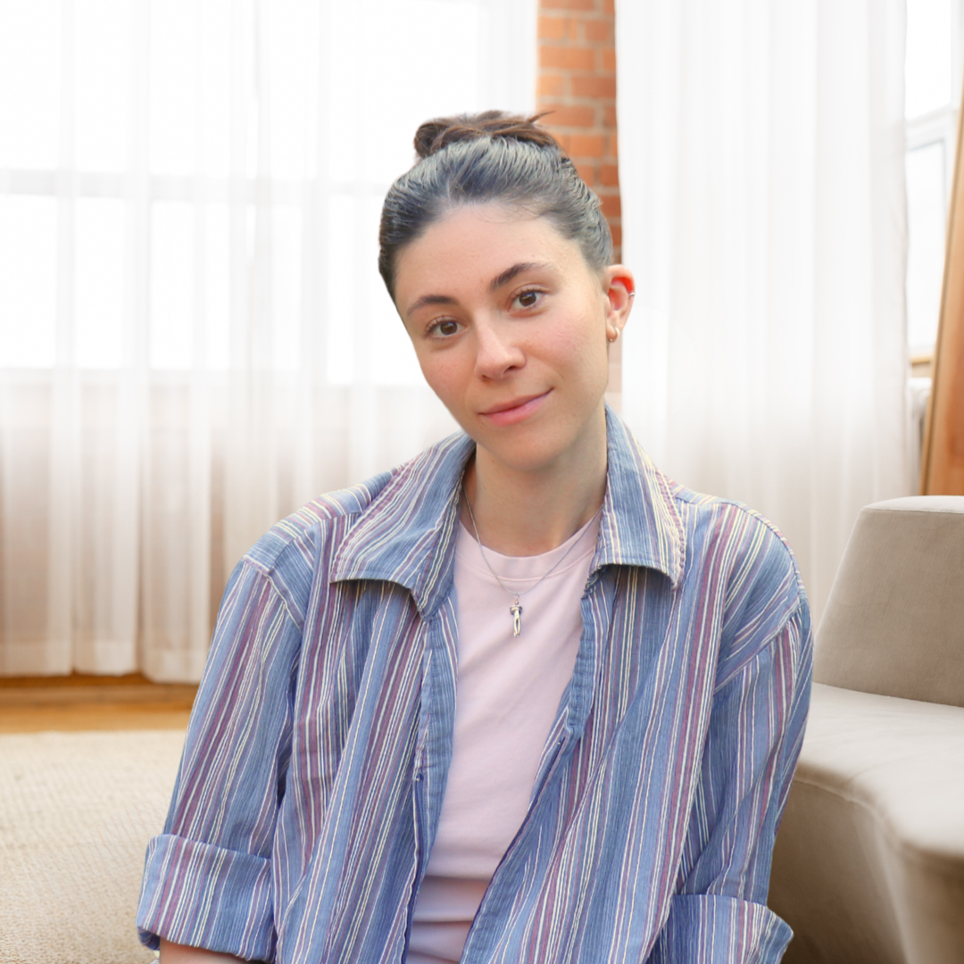 Erika Shea AEDP and EFT therapist, for attachment issues, anxiety and family trauma in Toronto Danforth East York, Ontario.