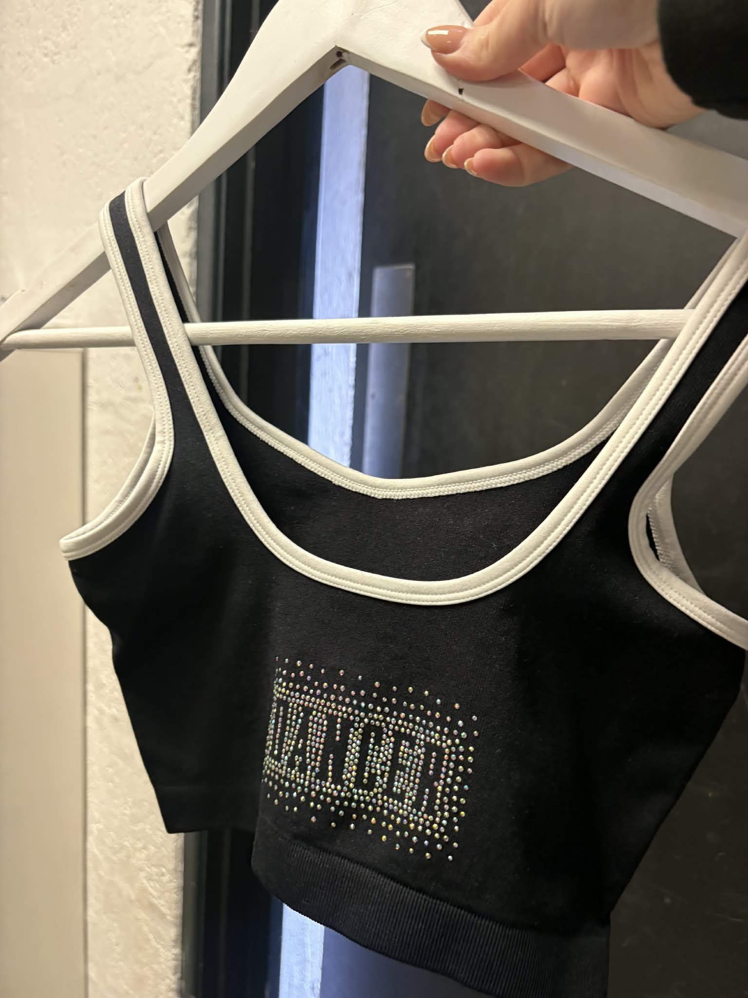 B/W DANCER Sports Bra