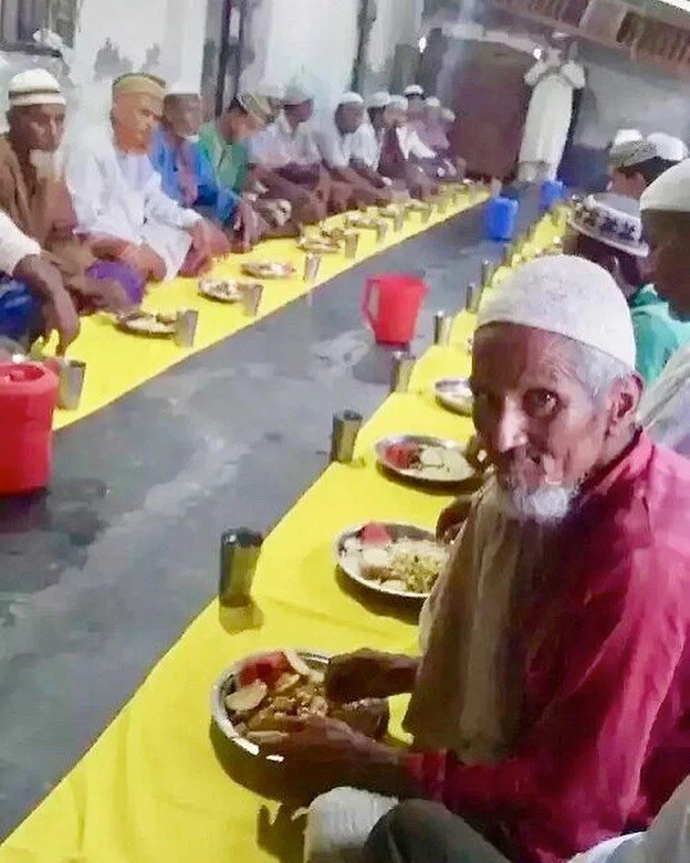 🌙 Every year during the month of Ramadan (since 2017), CHP feeds hundreds in need at the beginning (Suhoor) and end (Iftar) of each fasting day with the help of amazing donors and supporters. There are hundreds of thousands that cannot afford to eat