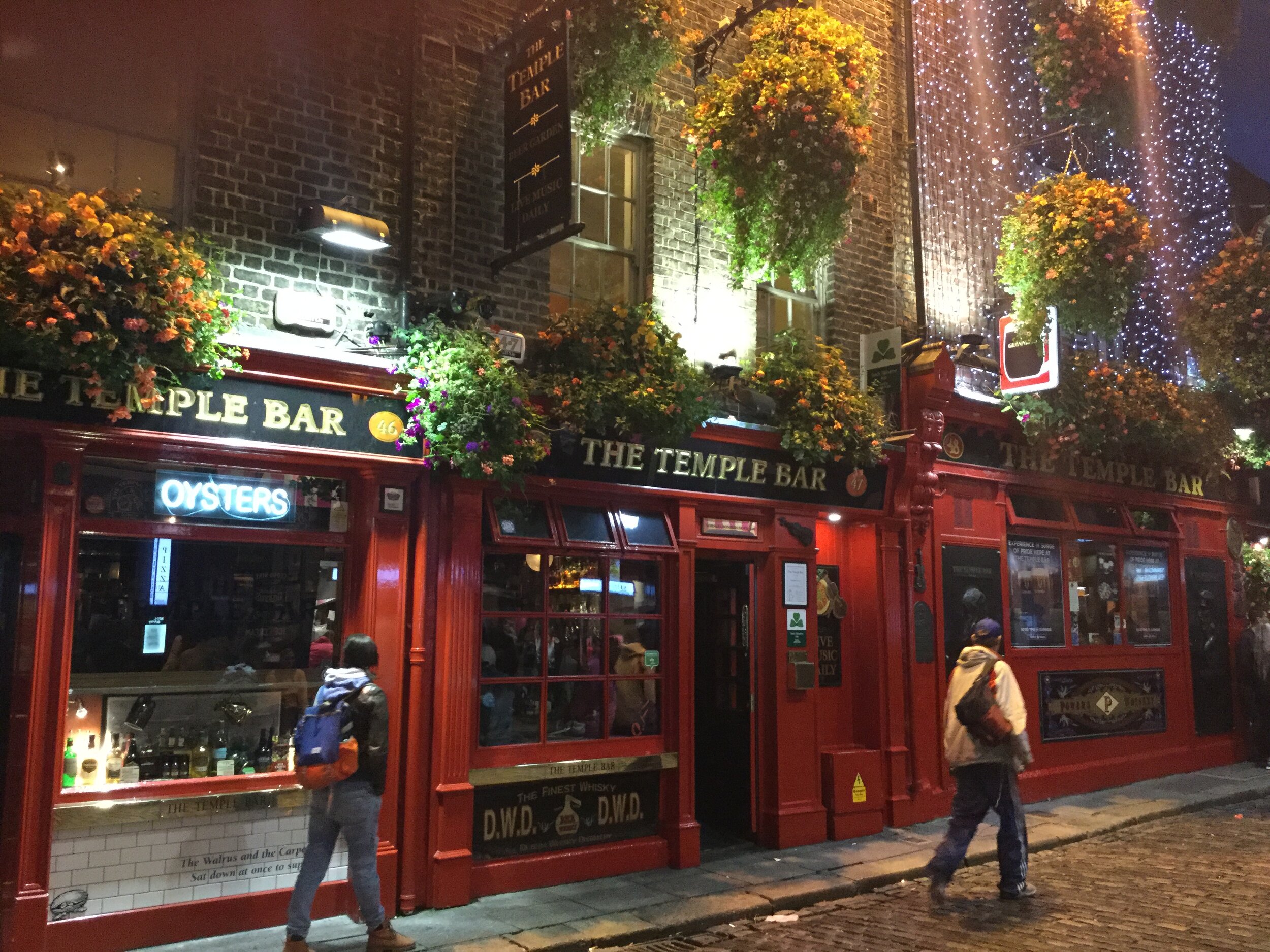 Famous Temple Bar 